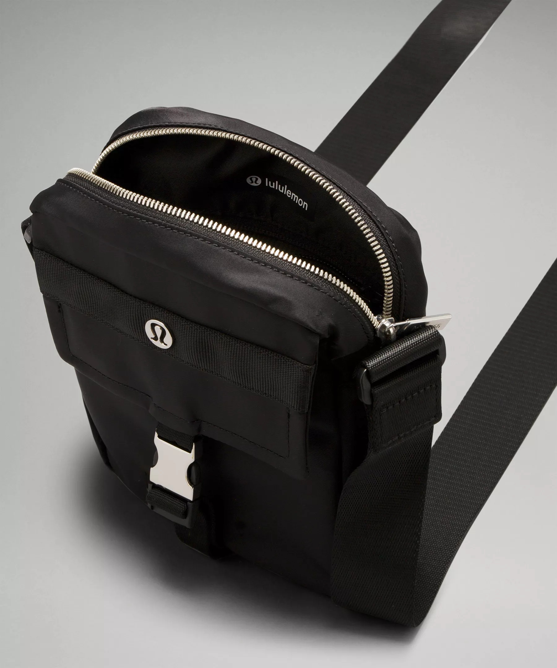 Wunderlust Crossbody Bag 2L - 4