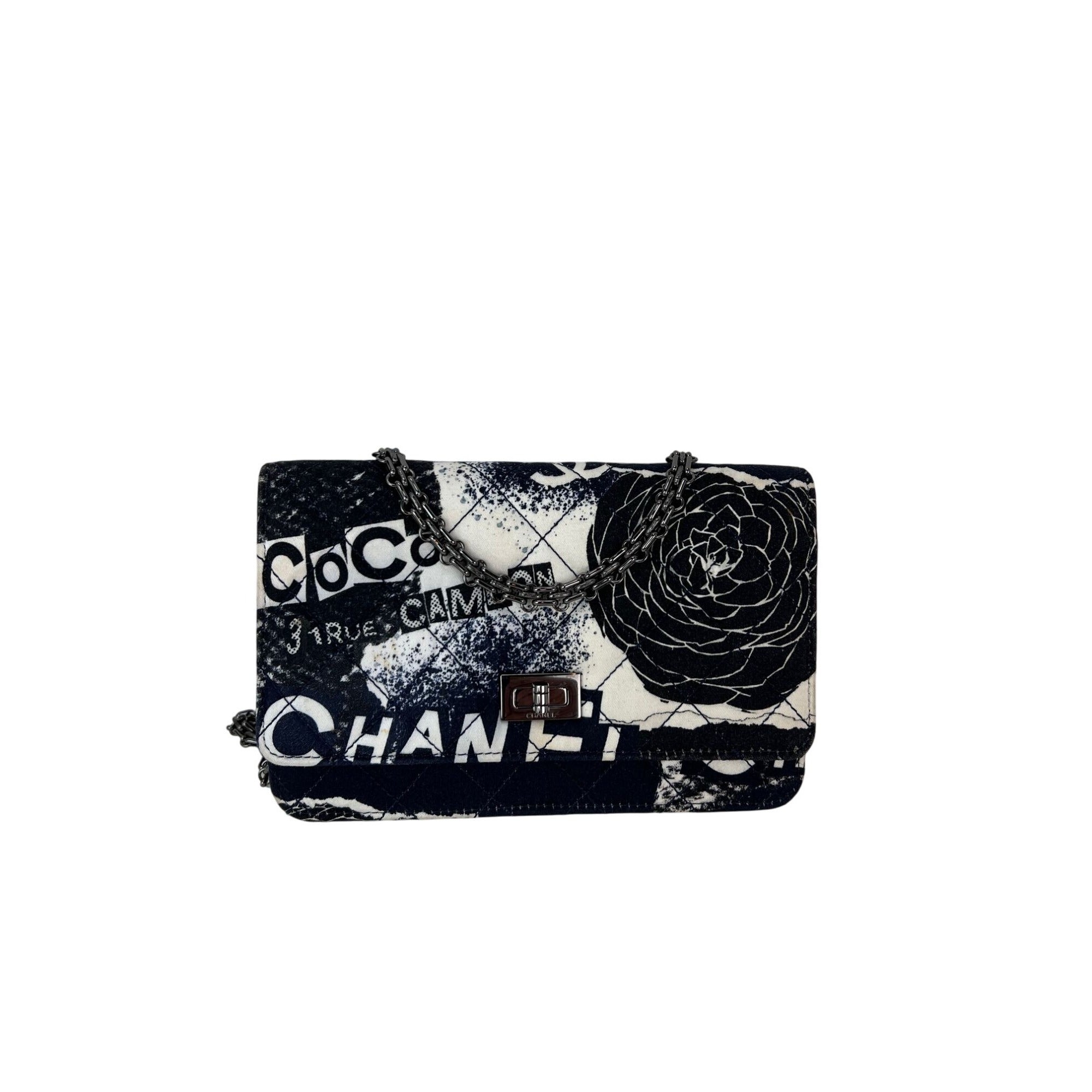 Chanel Reissue 2.55 Quilted Printed Canvas Limited Edition Wallet on a Chain Clutch RARE - 16