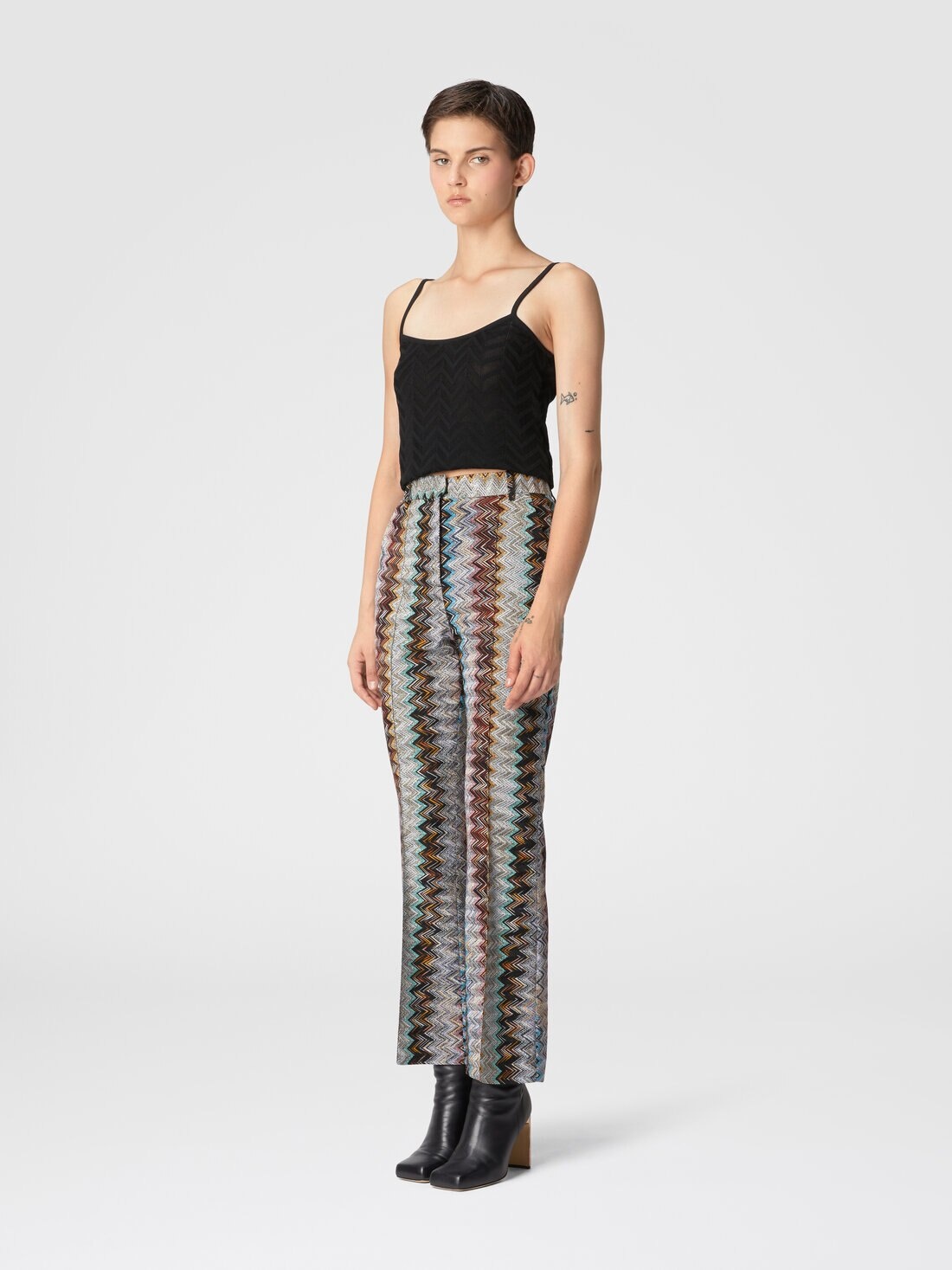 Cropped trousers with lamé slub zigzag motif - 2