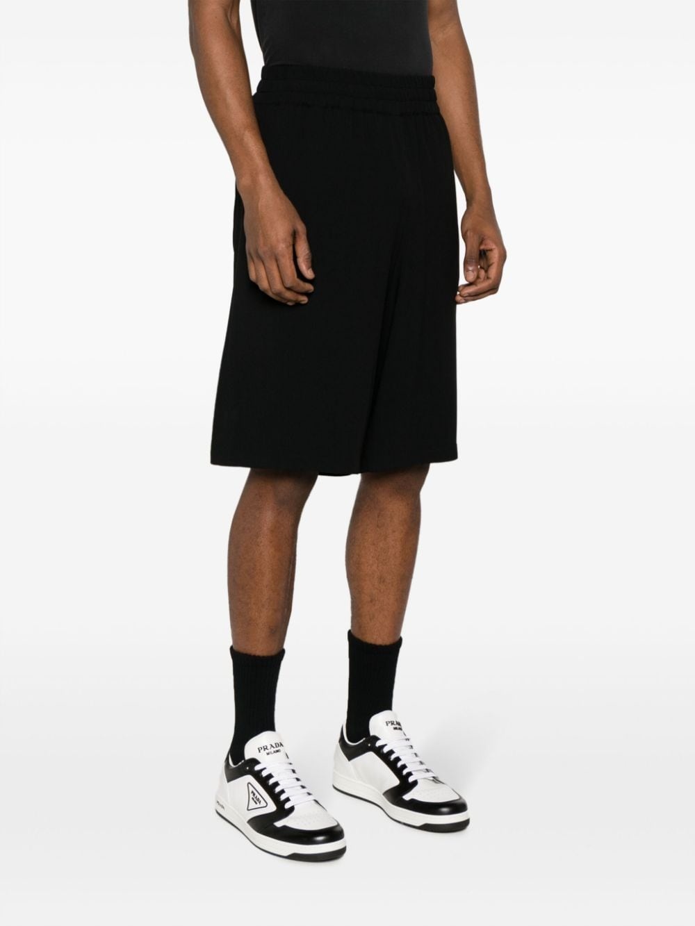 logo-patch crepe shorts - 3