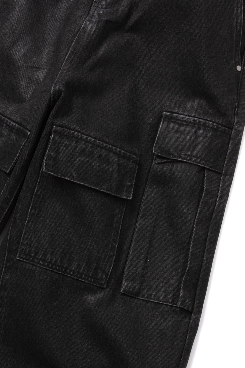 WHO DECIDES WAR WAXED CARGOS outlook