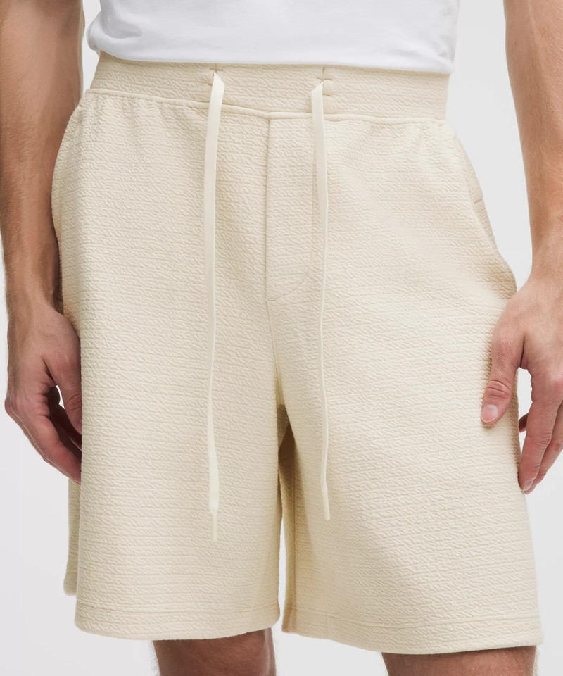 Textured Spacer Relaxed Short 8" 4