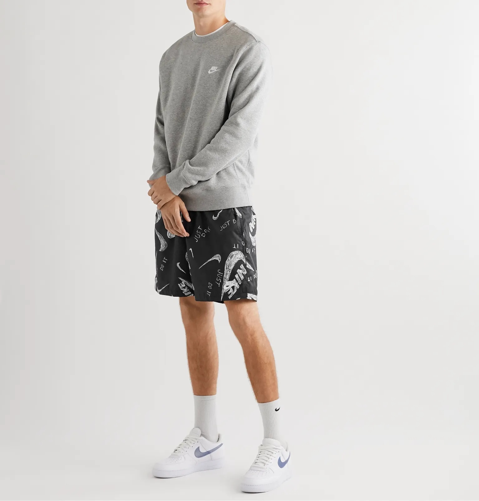 Logo-Print Shell Shorts - 2