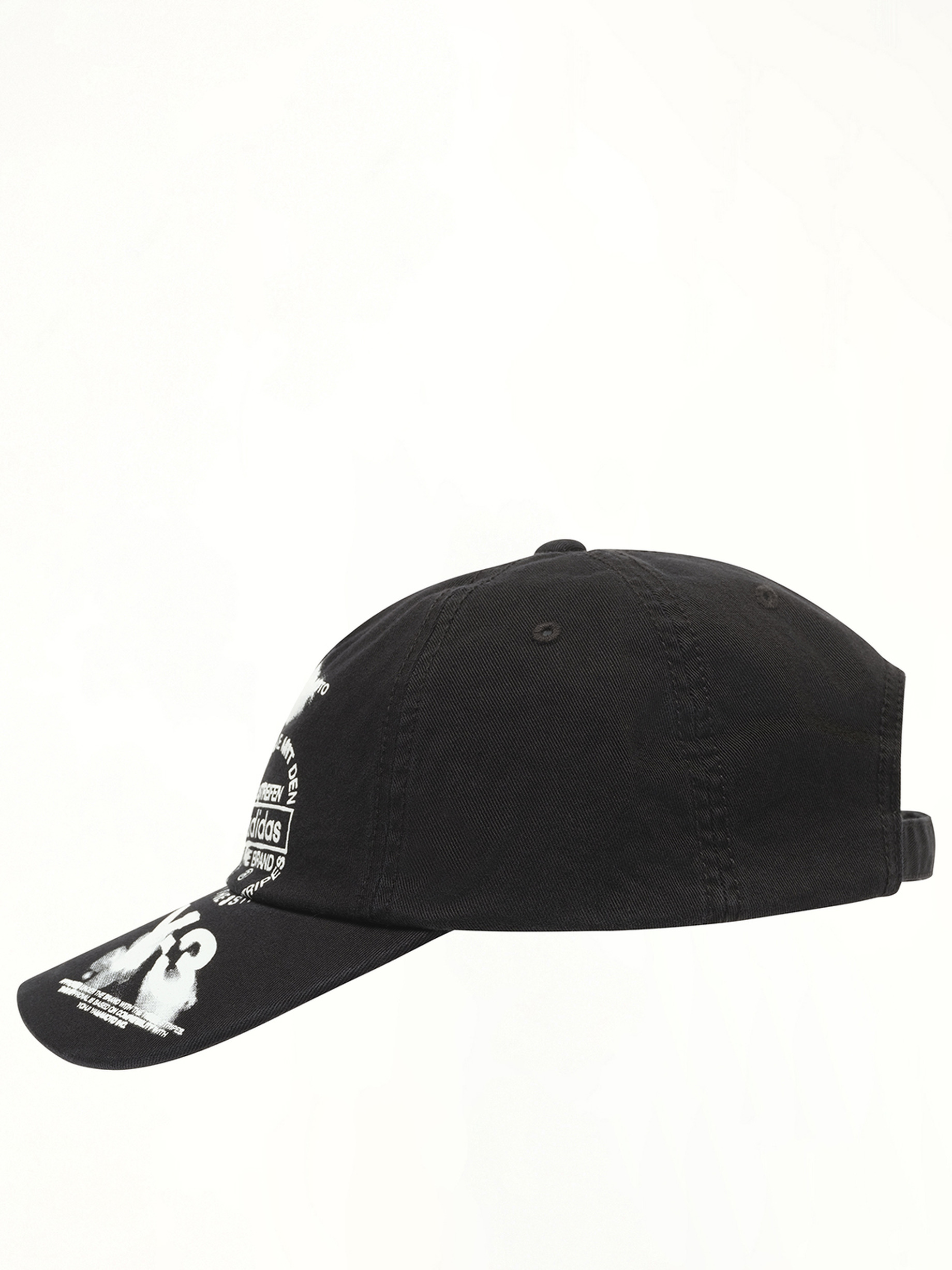 Graphic Cap in Black - 2