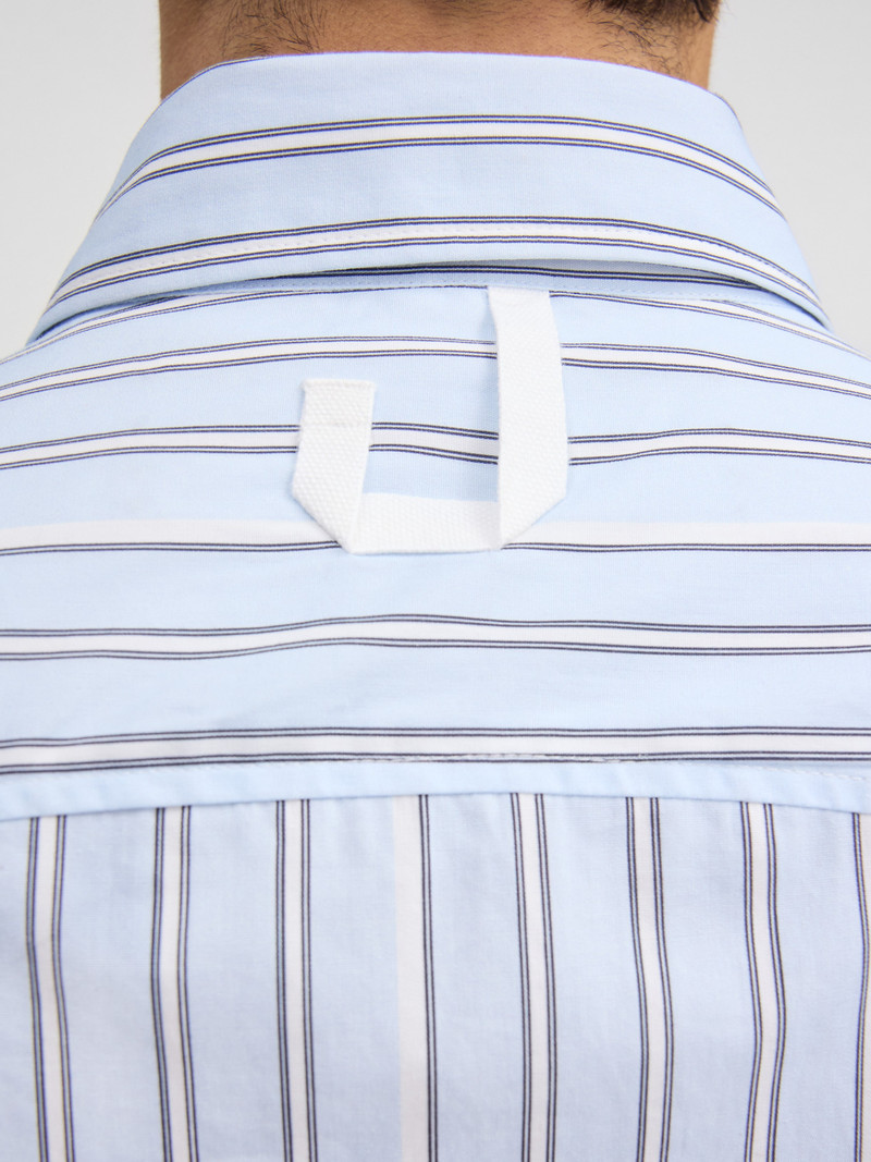 La chemise de costume 6