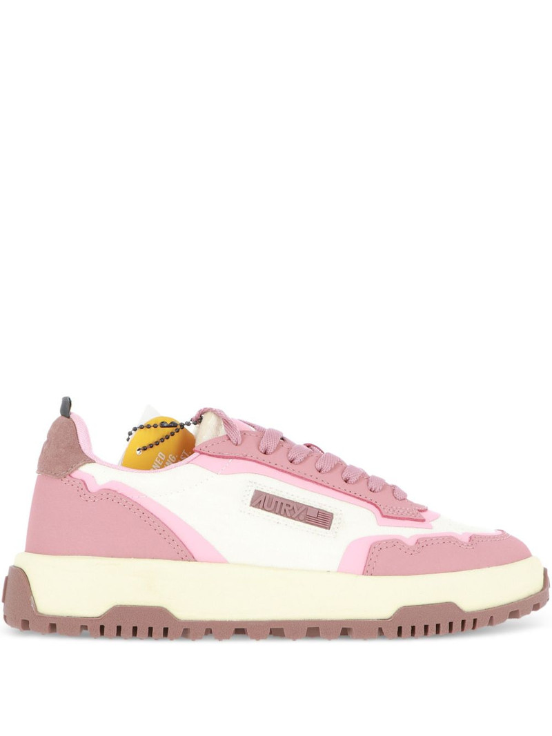 Wildpace low platform sneakers 1