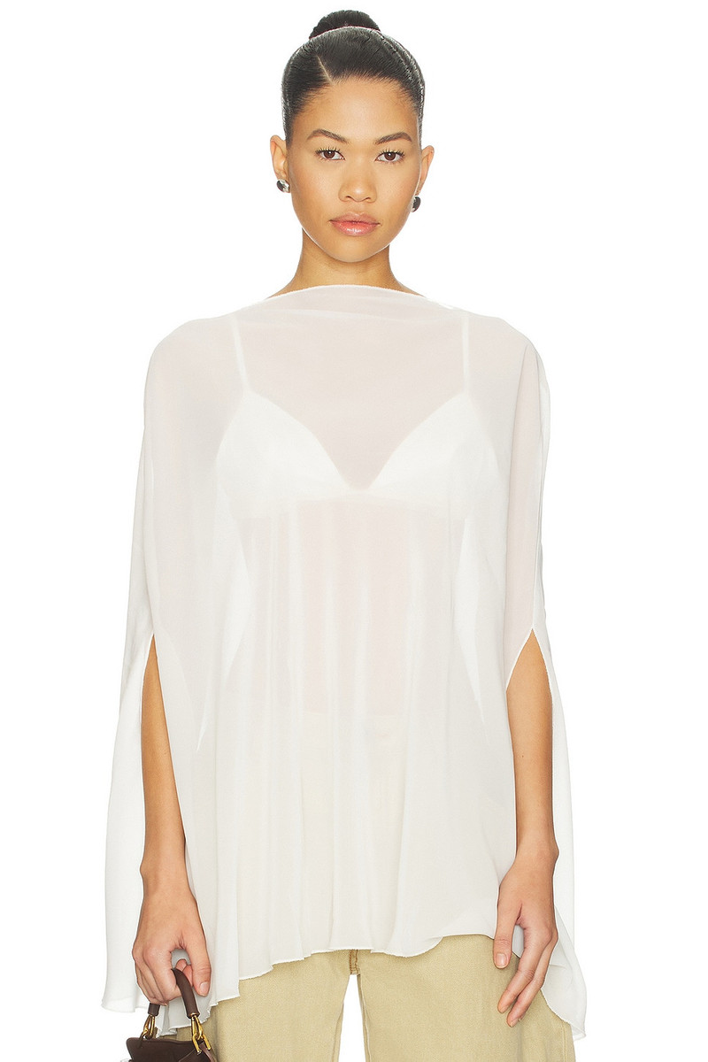 Aura Poncho 1
