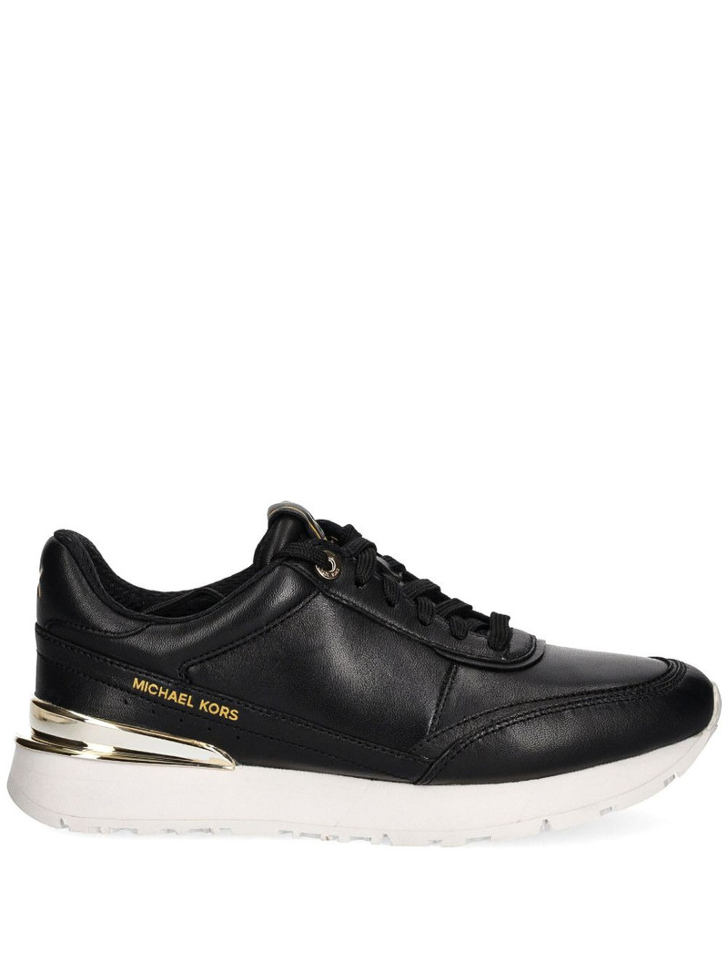 Nova sneakers 1