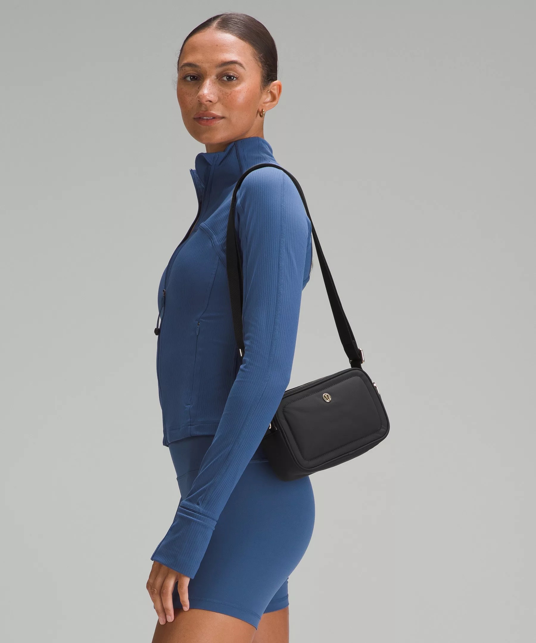 Crossbody Camera Bag 2L - 5