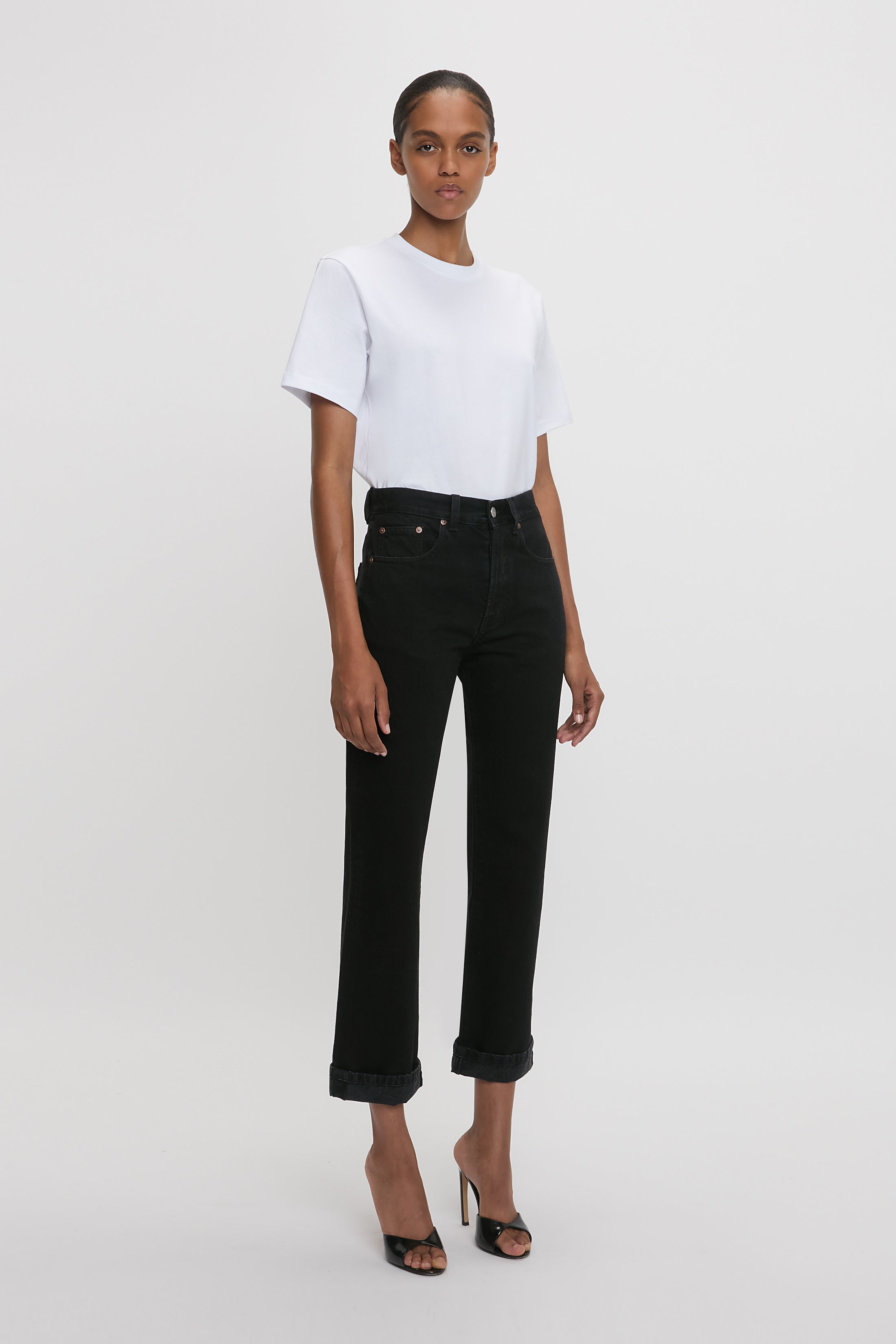 Exclusive Victoria Relaxed Jean In Washed Black - 3