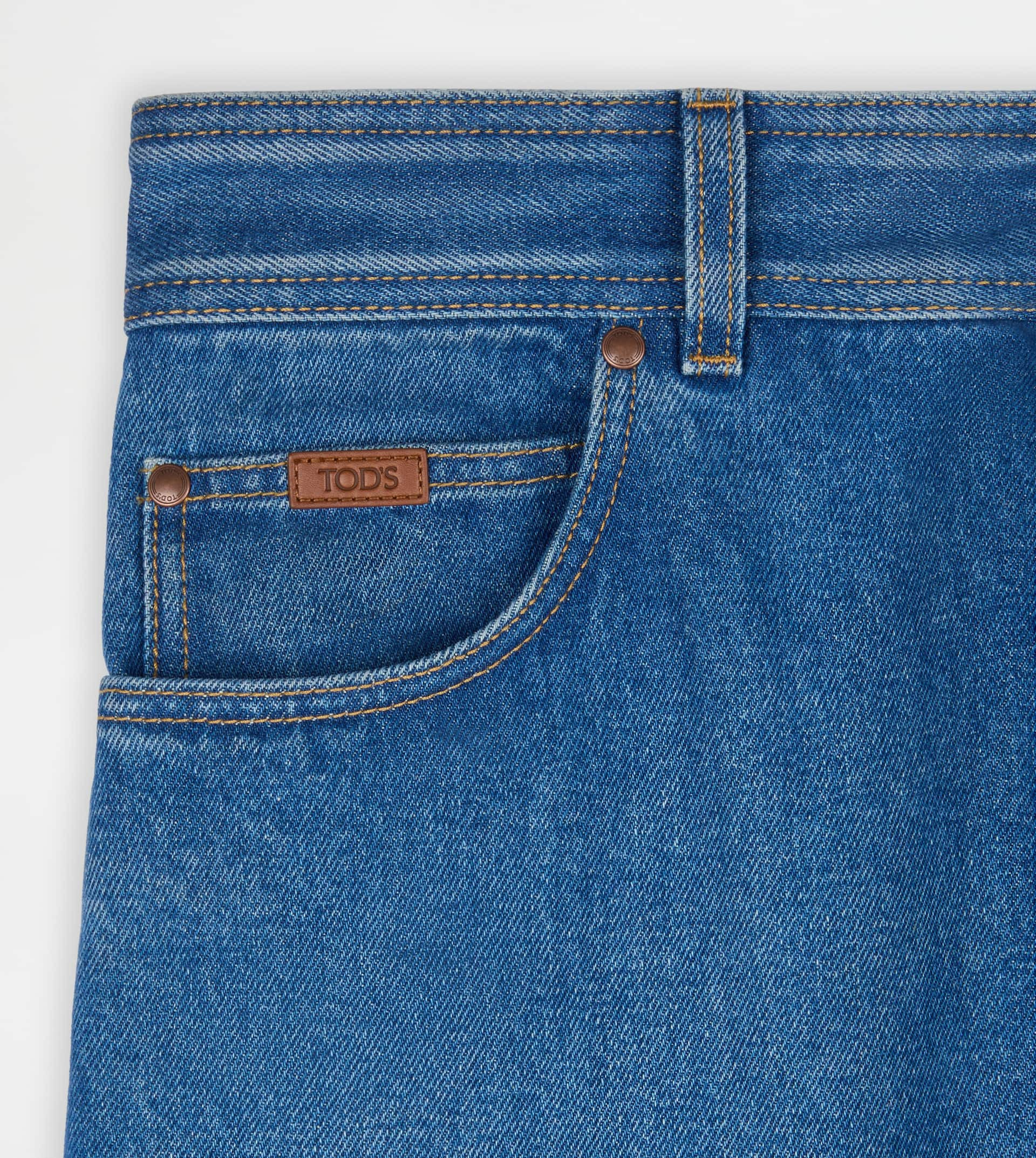 RELAXED FIT 5 POCKET JEANS - BLUE - 7