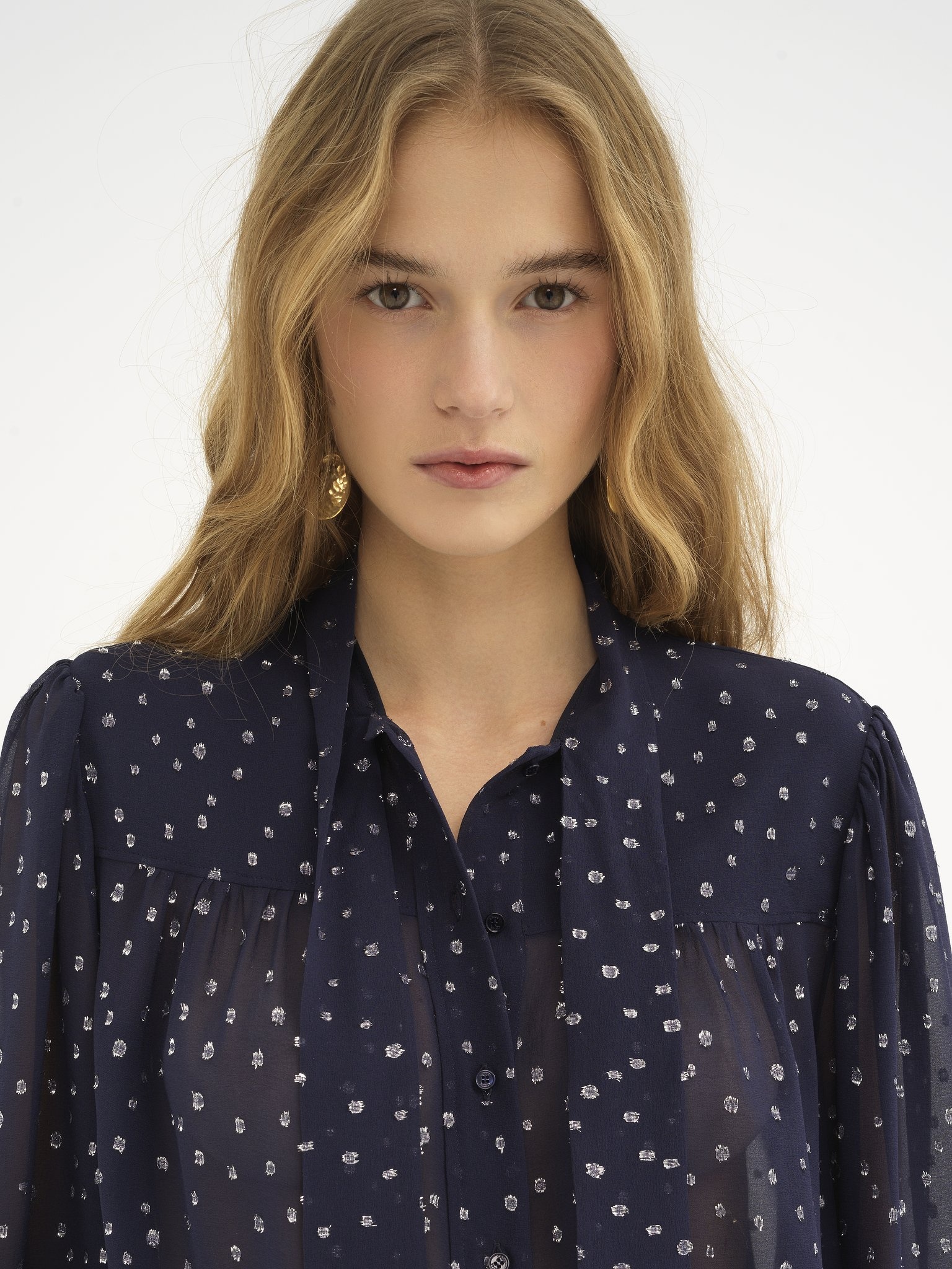 LAVALLIÈRE BLOUSE IN SILK & LUREX DOTS - 6
