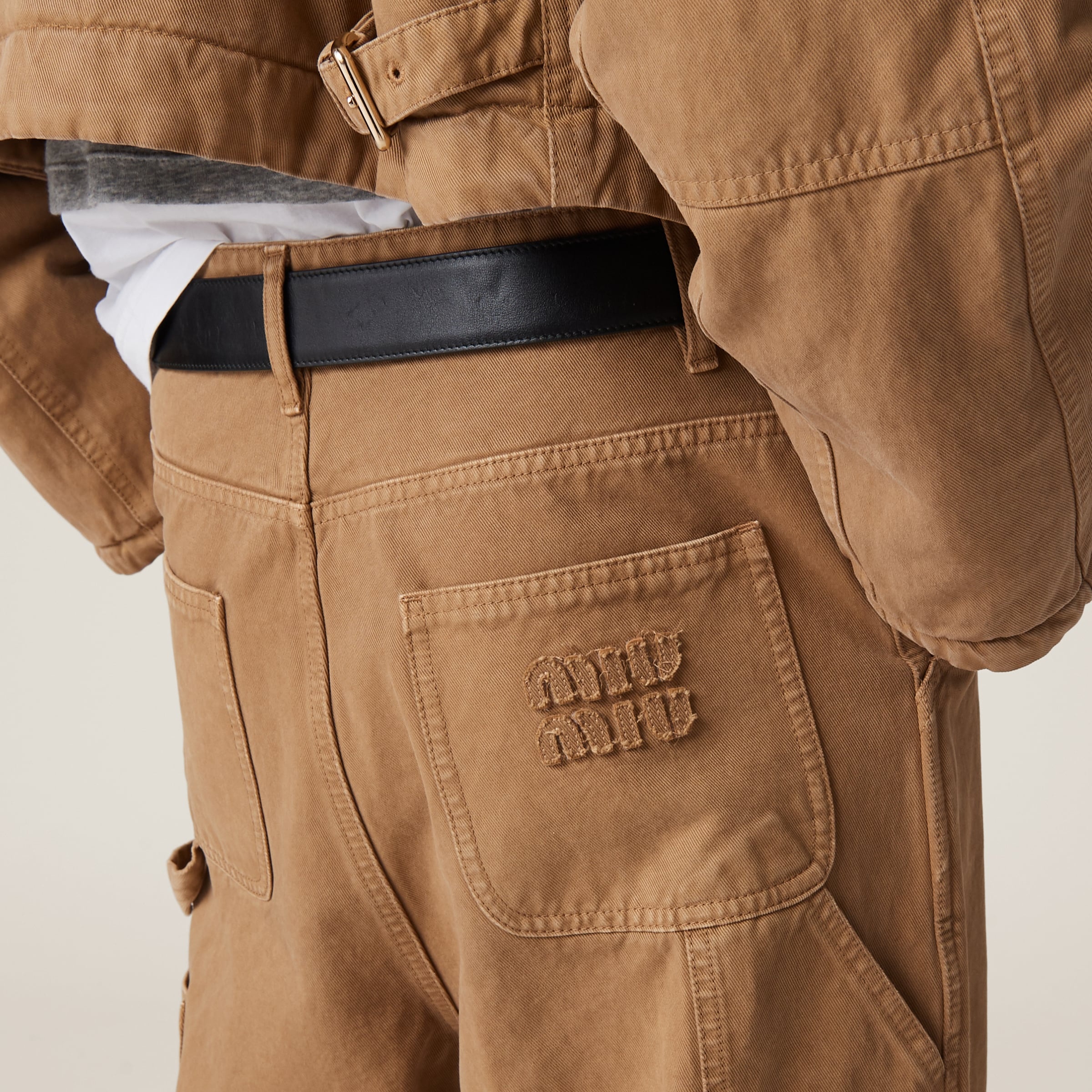 ボトムスその他 MiuMiu | Garment-dyed gabardine pants 送料無料》 MIU MIU Garment-dyed gabardine pants (MiuMiu