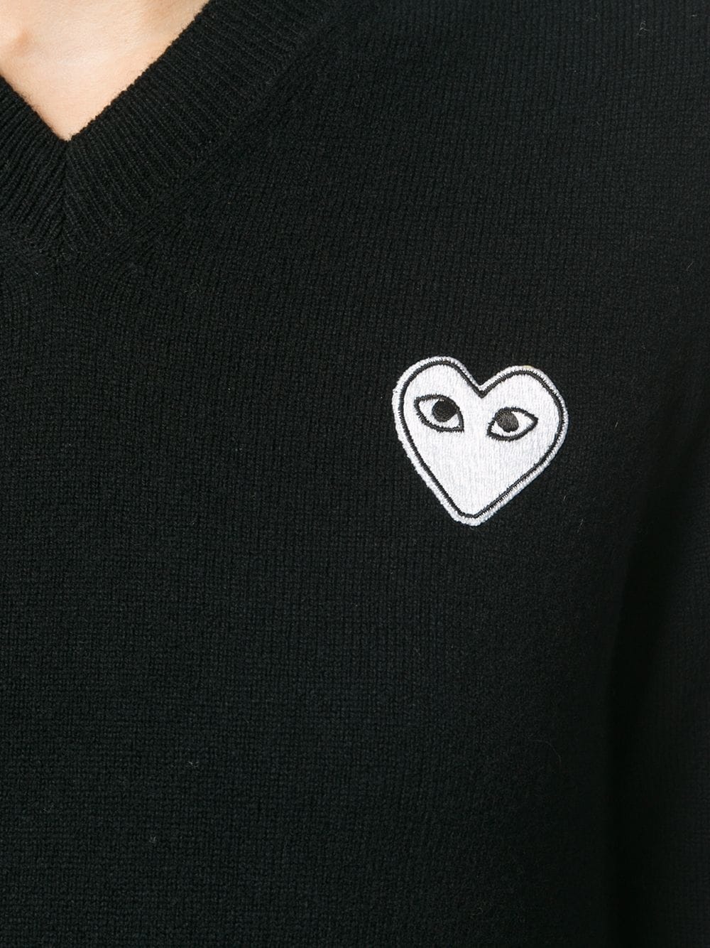 V-neck heart logo sweater - 5