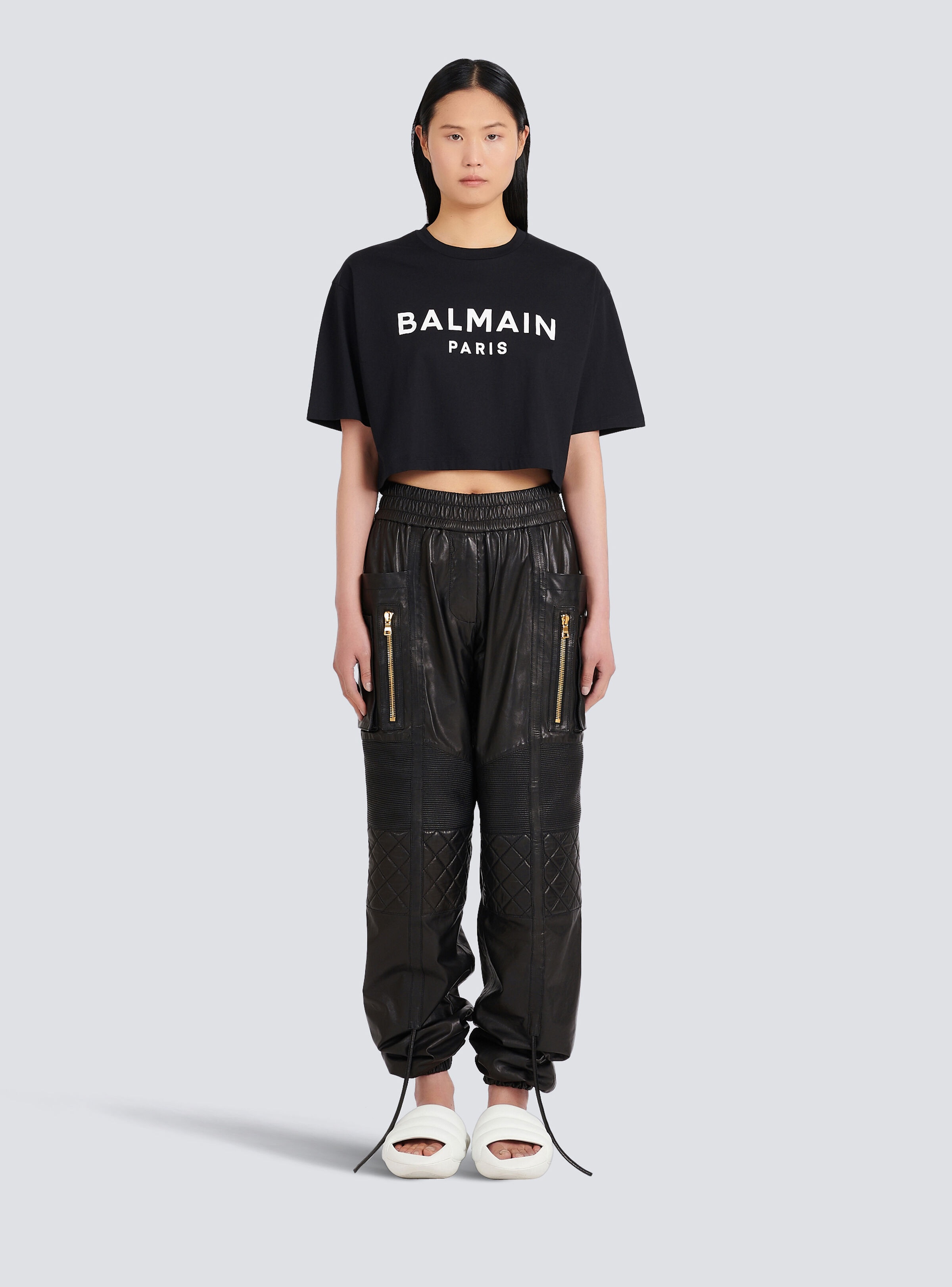 Eco-responsible cropped cotton T-shirt with Balmain logo print - 3