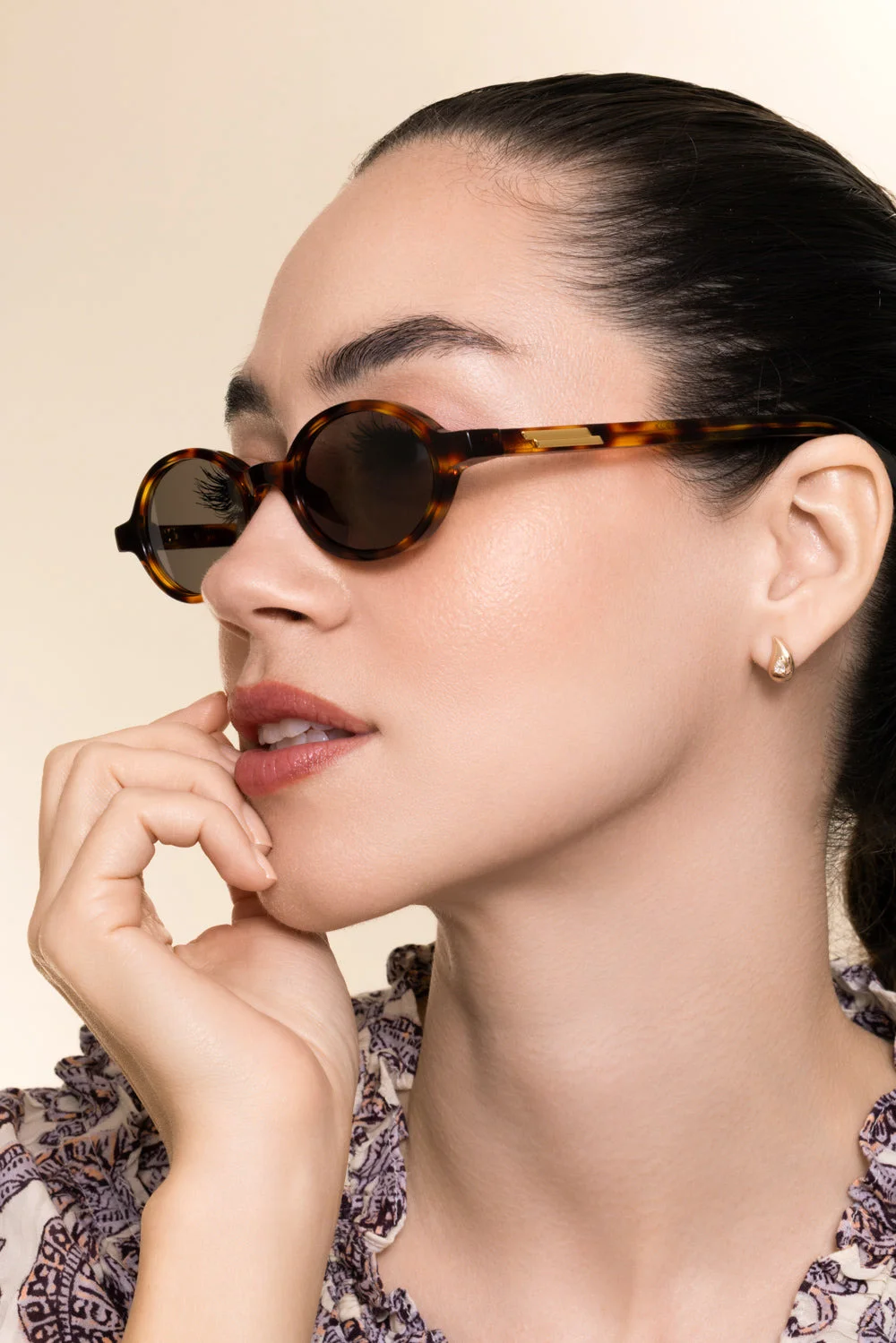Classic Round Sunglasses - 1