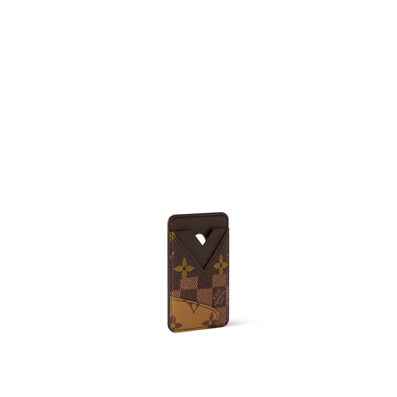 Louis Vuitton Magnetic Card Holder outlook