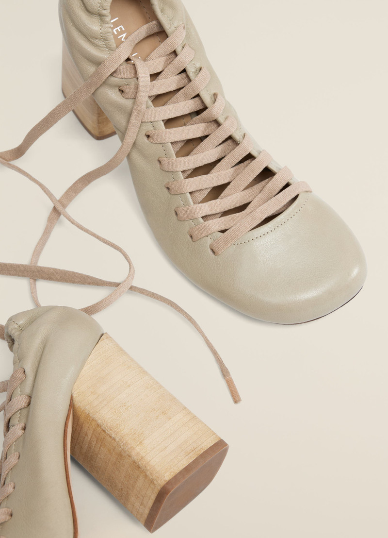 Lemaire LACED PUMP 90 outlook