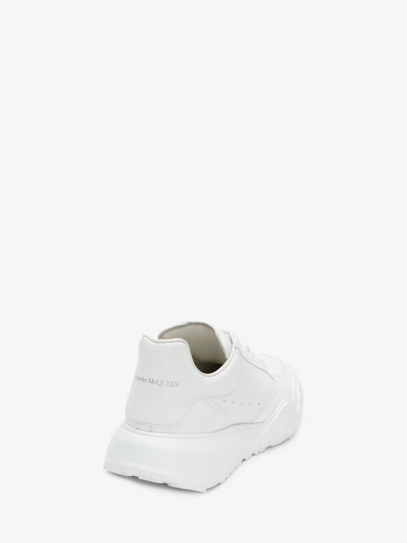 Court Trainer in White - 3