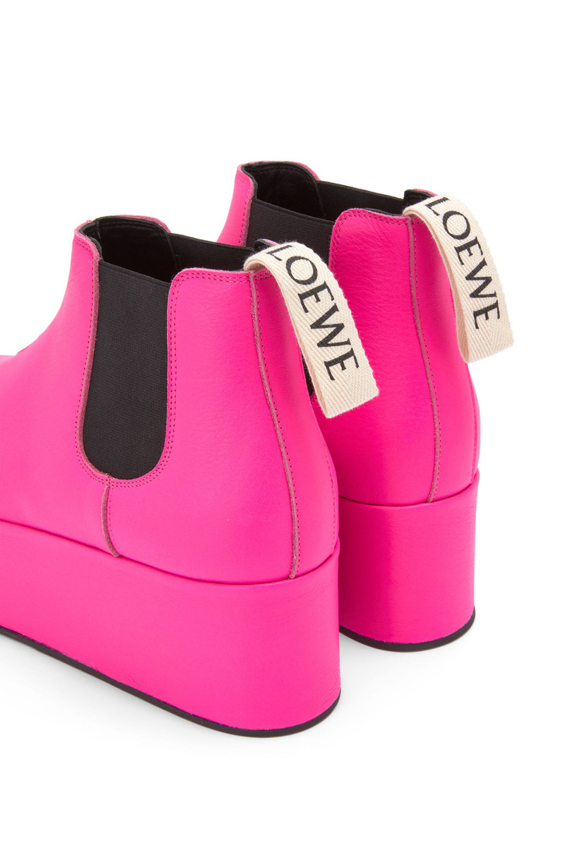 Wedge Chelsea boot in calfskin 4