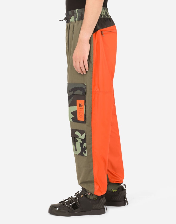 Two-tone cargo pants with camouflage details - 4