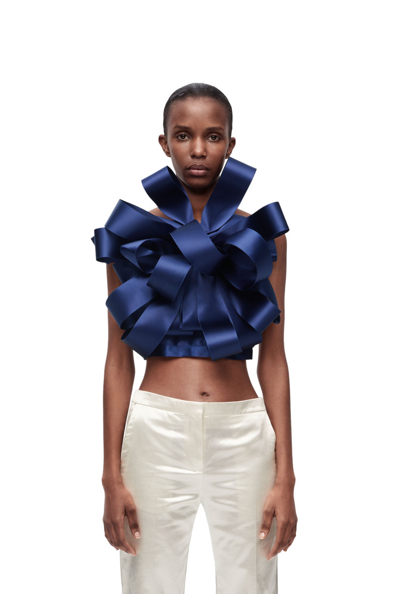 Bow top in technical satin 3