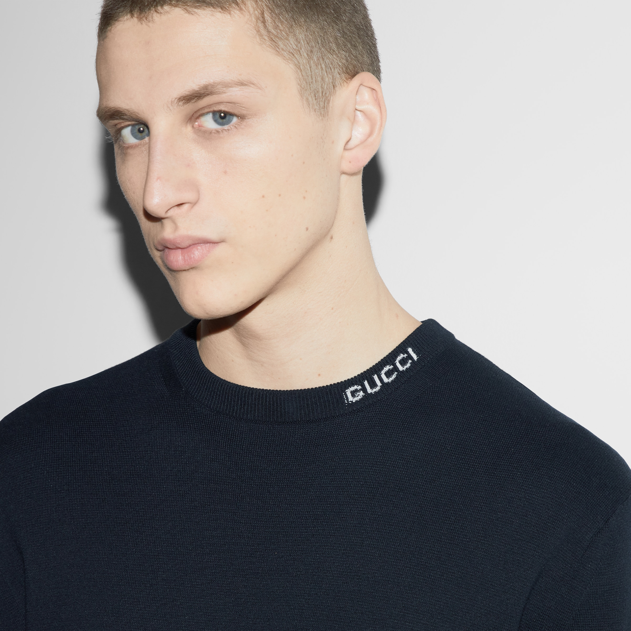 Silk cotton T-shirt with Gucci intarsia - 5