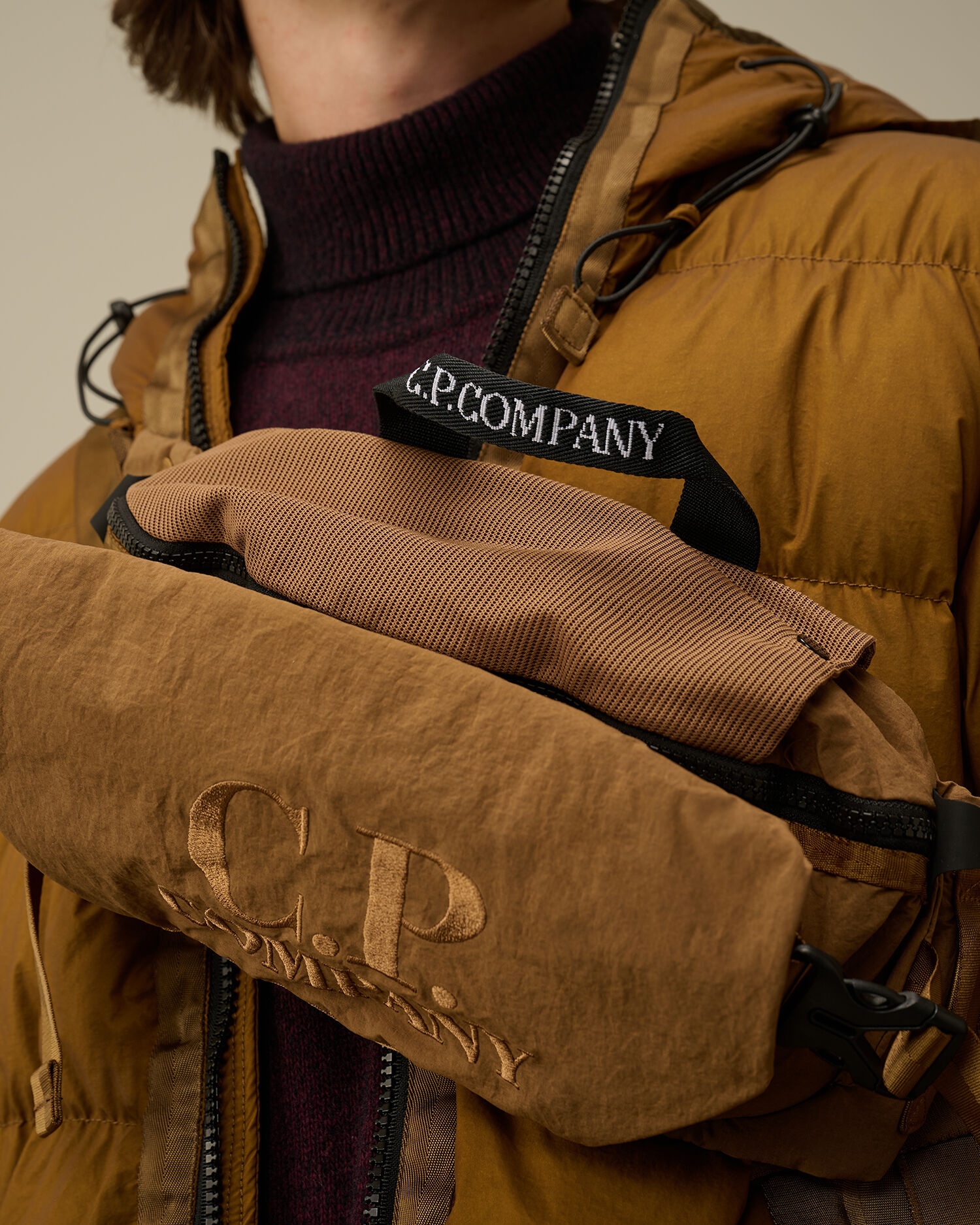 Plain Paper Touch Logo Waistbag - 3