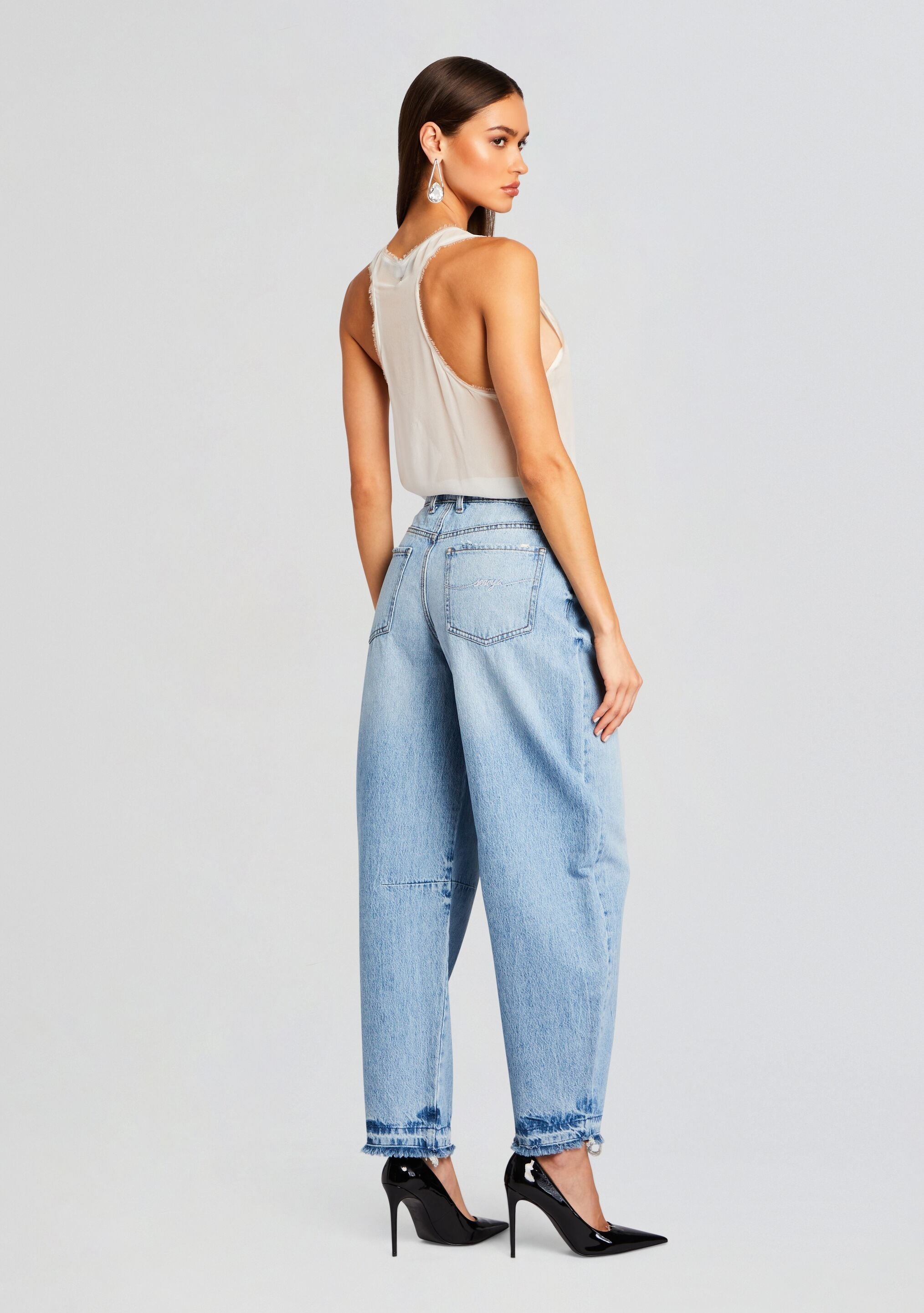 ASHLEY BARREL JEAN - 4