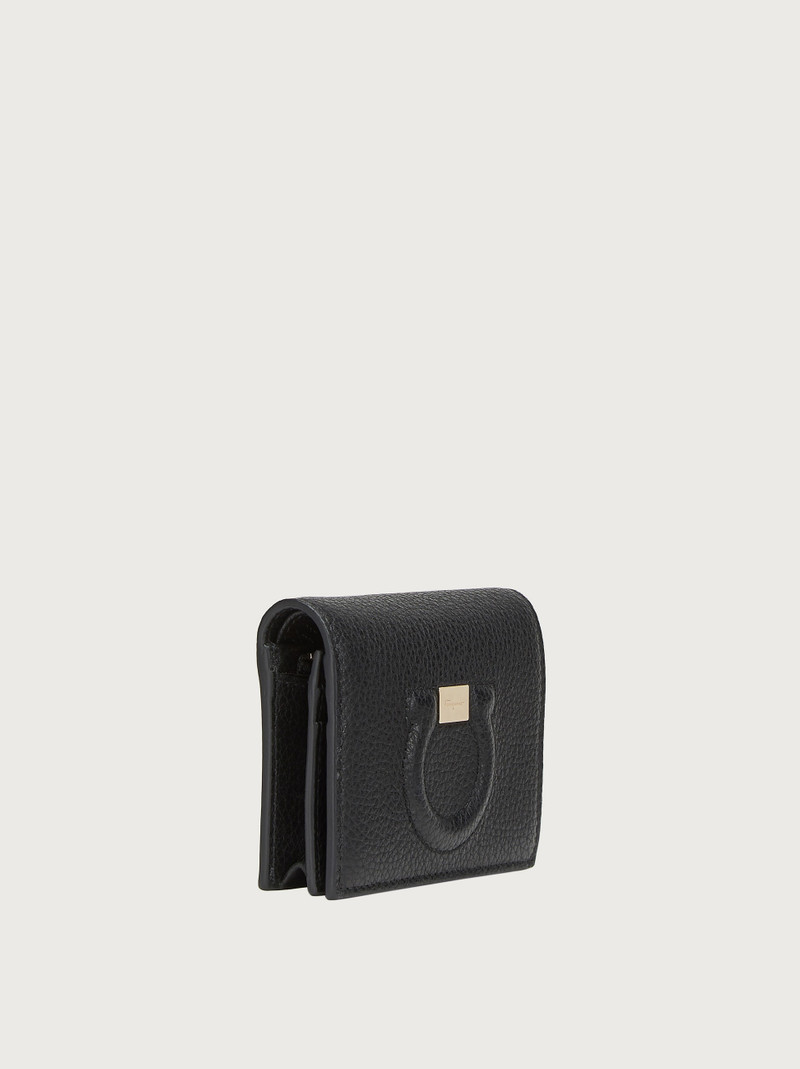 FERRAGAMO Gancini small wallet outlook