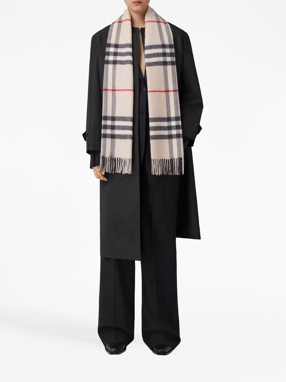 The Classic Check Cashmere Scarf - 8
