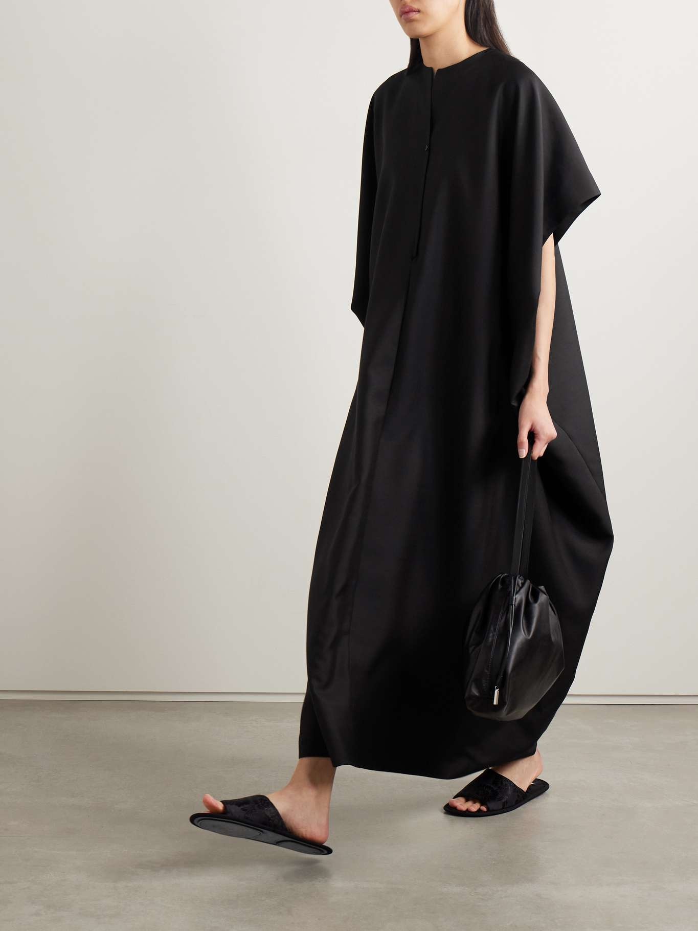 The Row Envelope large leather shoulder bag | REVERSIBLE