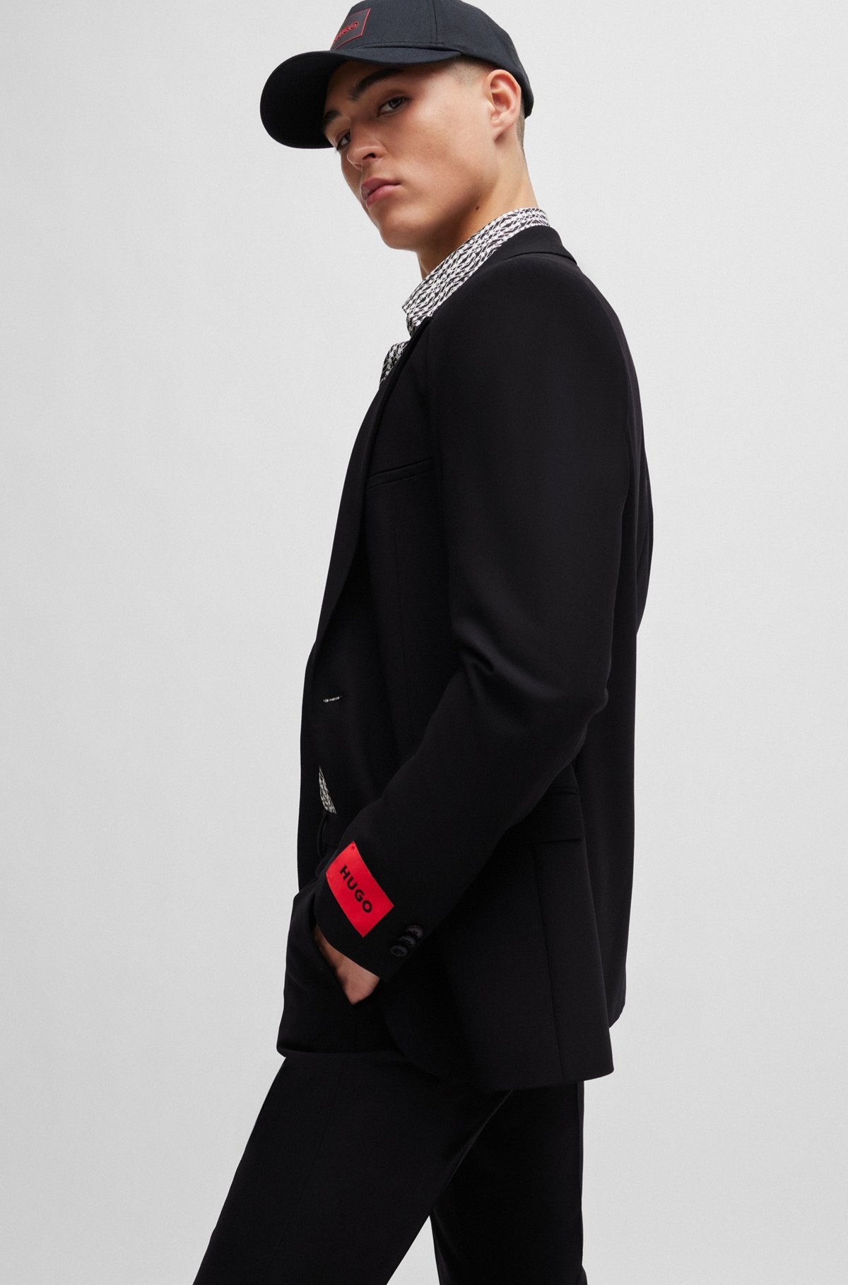 EXTRA-SLIM-FIT SUIT IN A STRUCTURED WOOL BLEND - 6