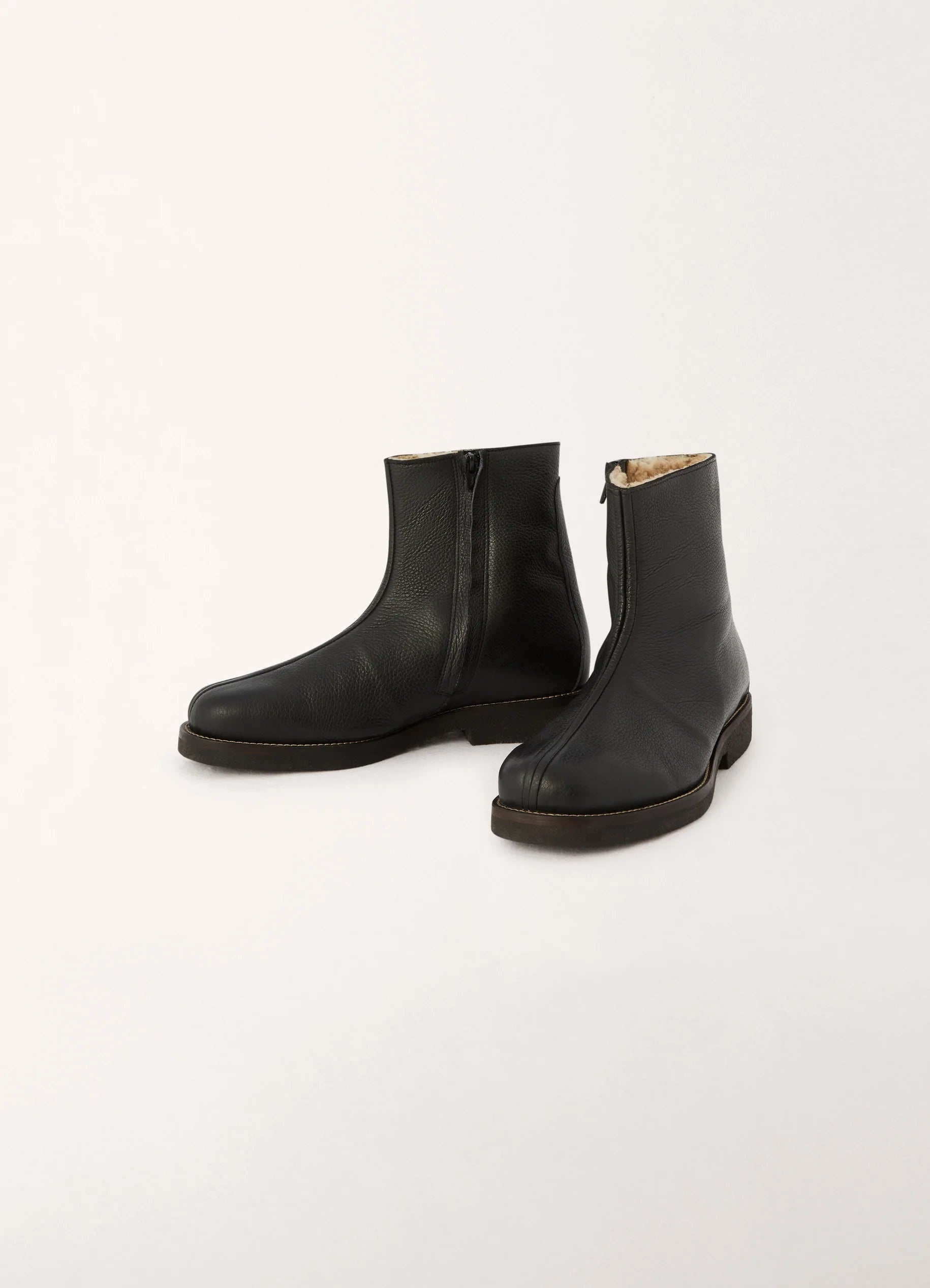 Lemaire BOOTS WITH SHEARLING GRAINE CALF LTH | REVERSIBLE