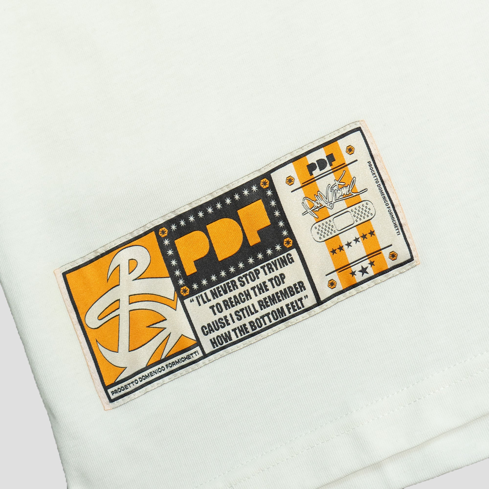 THE BOY SCARF T-SHIRTS - 3