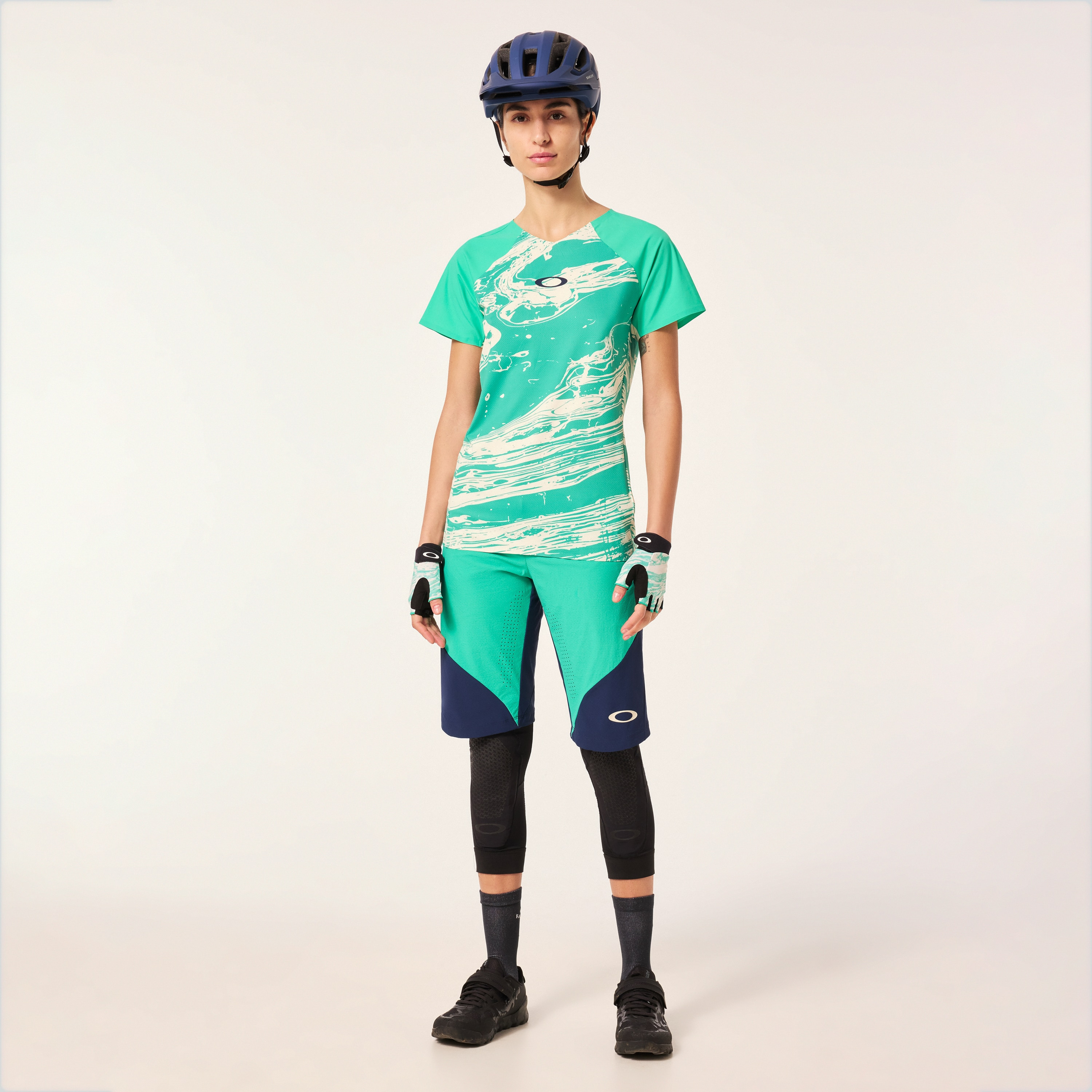 W. Seeker Airline Short - 9