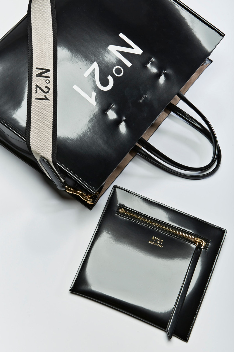 LOGO-PRINT SHOPPER 5