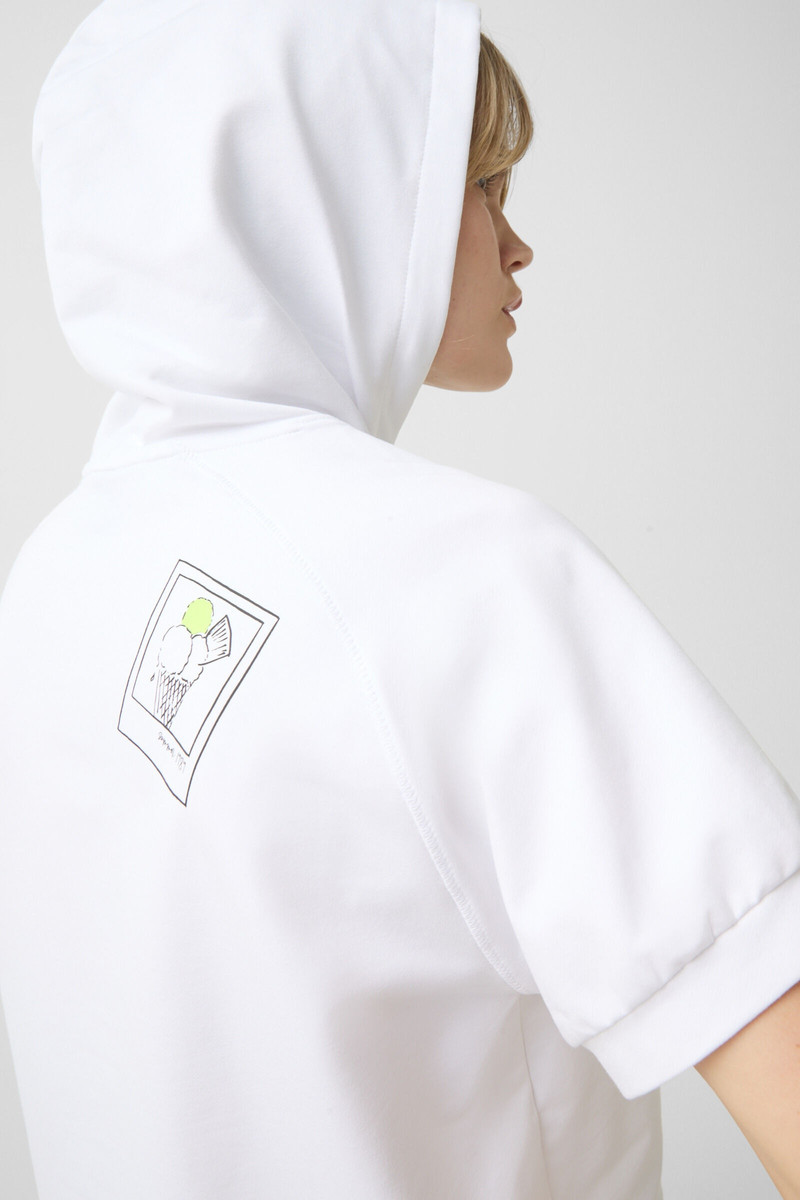 Sharon short-sleeved hoodie in White 3