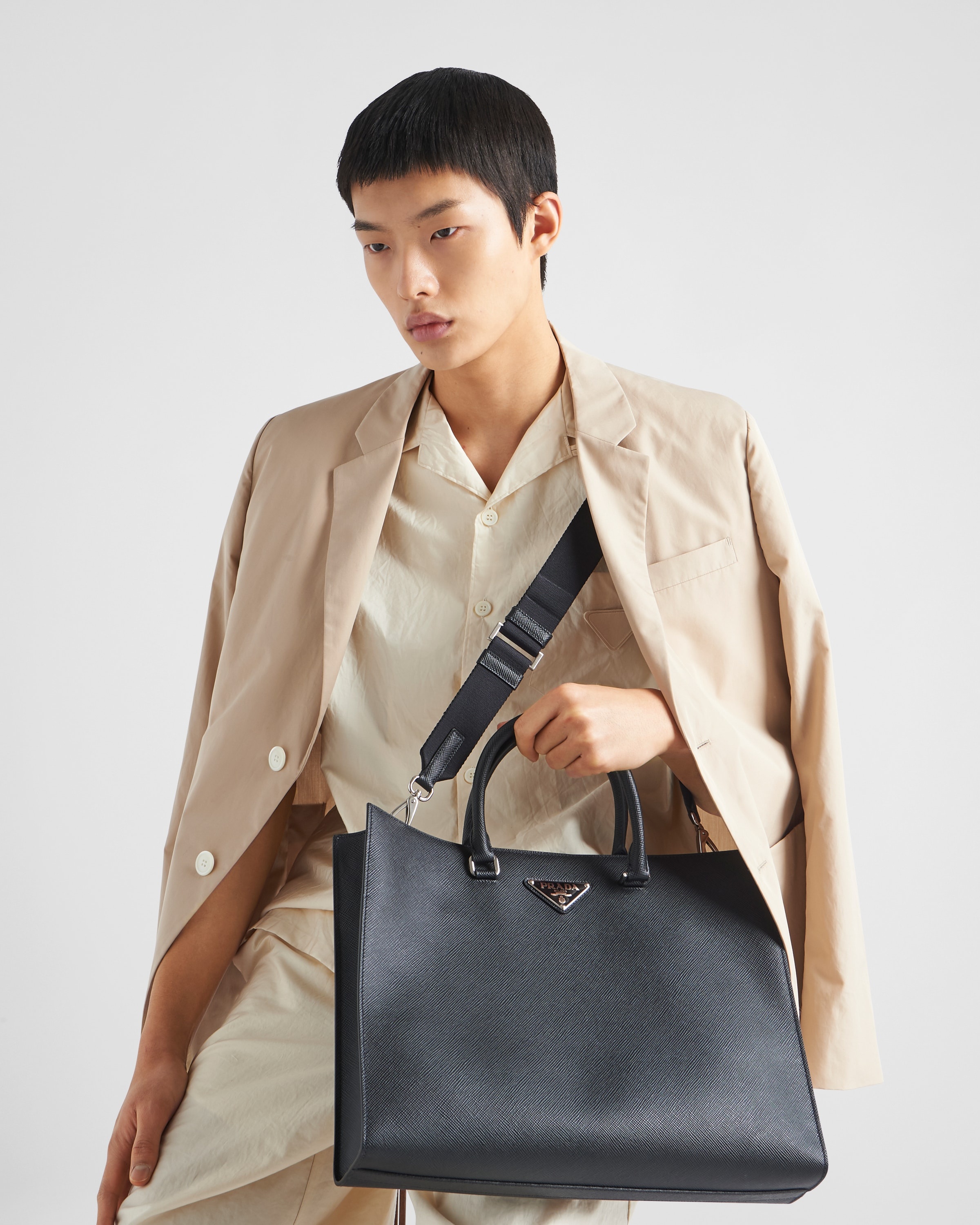 Saffiano leather tote bag - 2