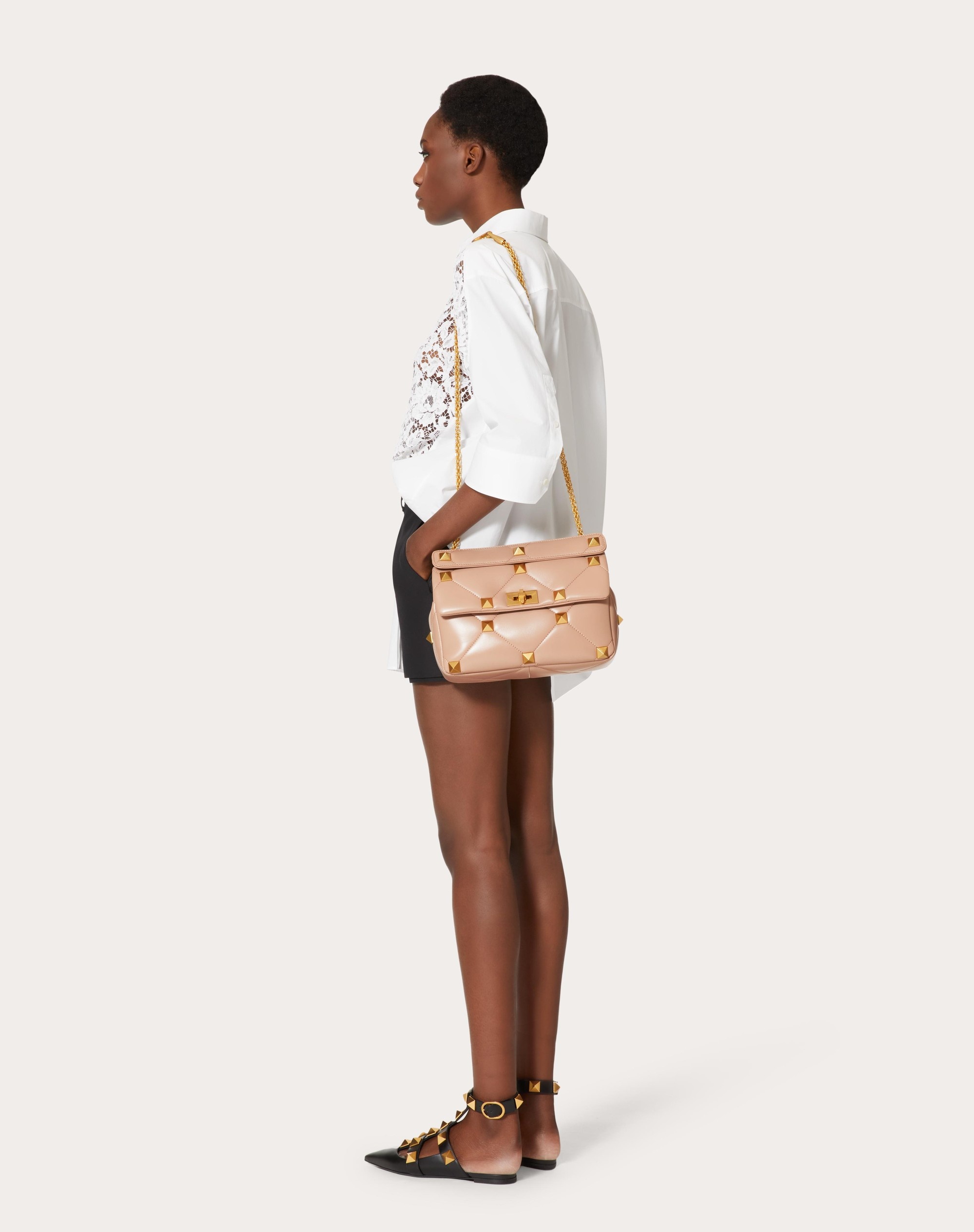 LARGE ROMAN STUD THE SHOULDER BAG IN NAPPA WITH CHAIN - 2