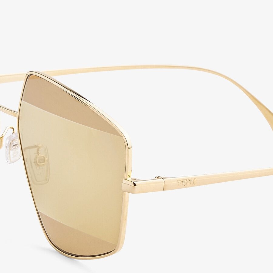 Sunglasses with gold-mirrored lenses - 3