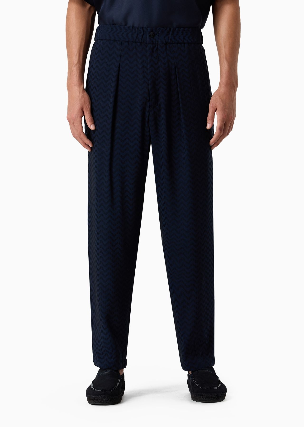 Cupro and viscose jacquard one-dart trousers - 2