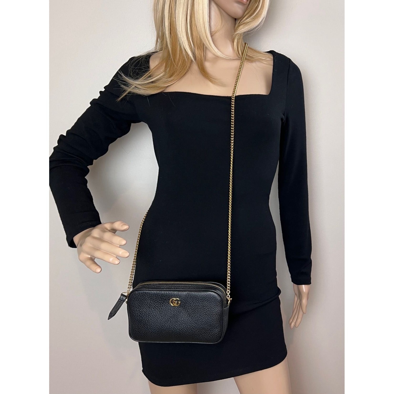 Gucci GG Marmont Super Mini lack Calfskin Crossbody Bag - 5