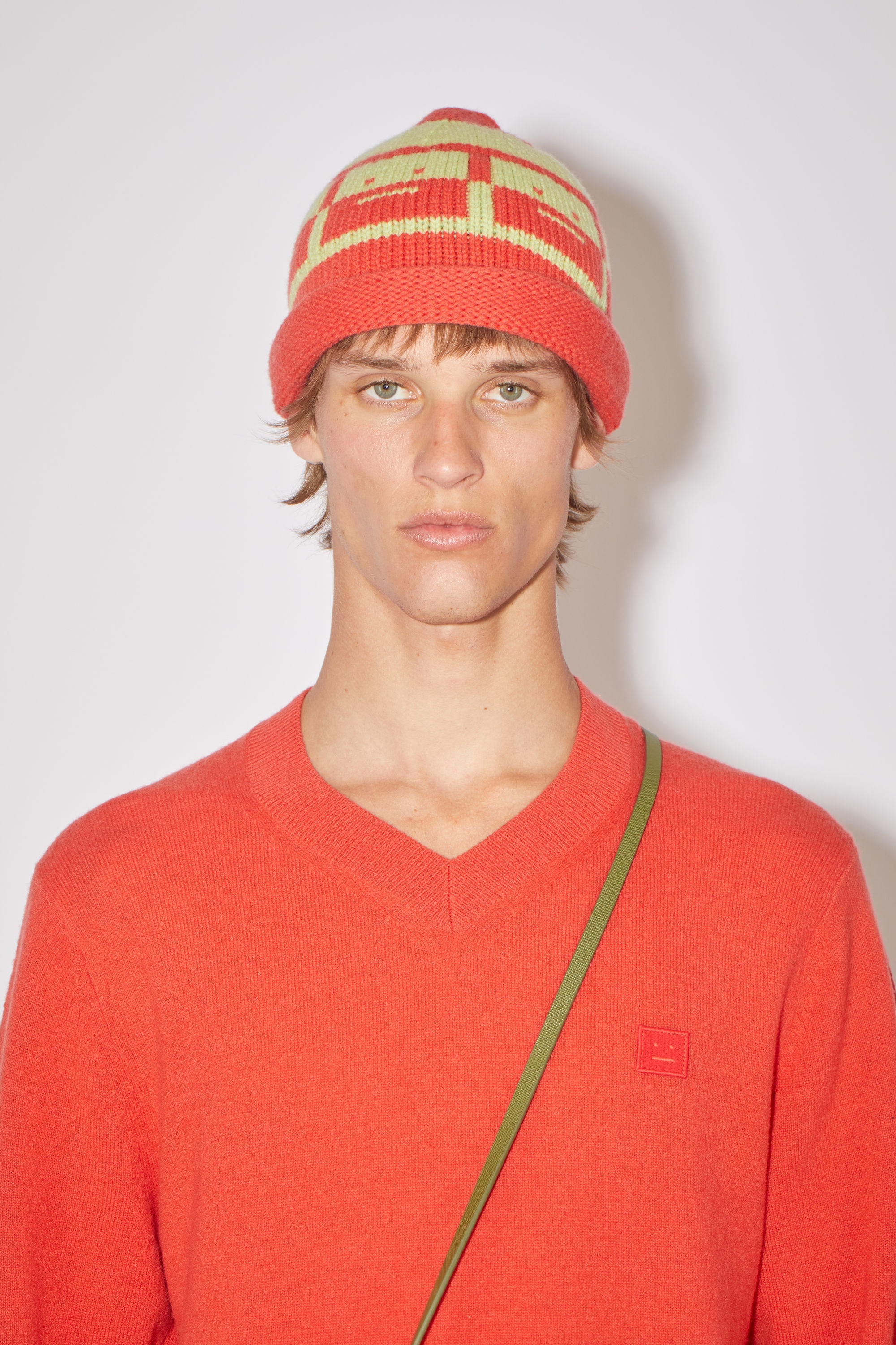 Knit beanie - Sharp red/pale green - 3