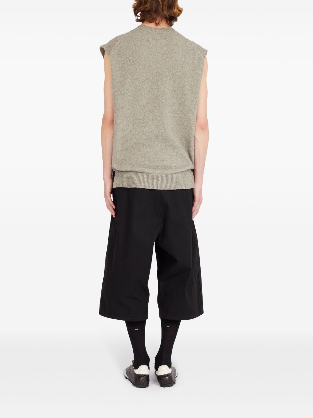 cut-out detailing vest - 4
