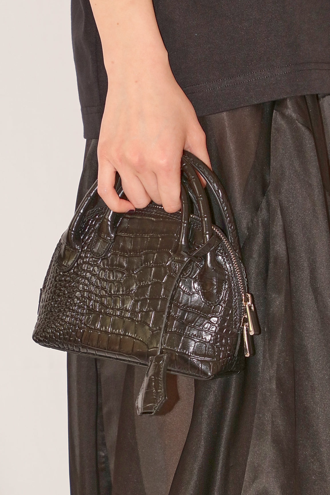 SMALL LIV DOUBLE HANDLE BAG BROWN 5
