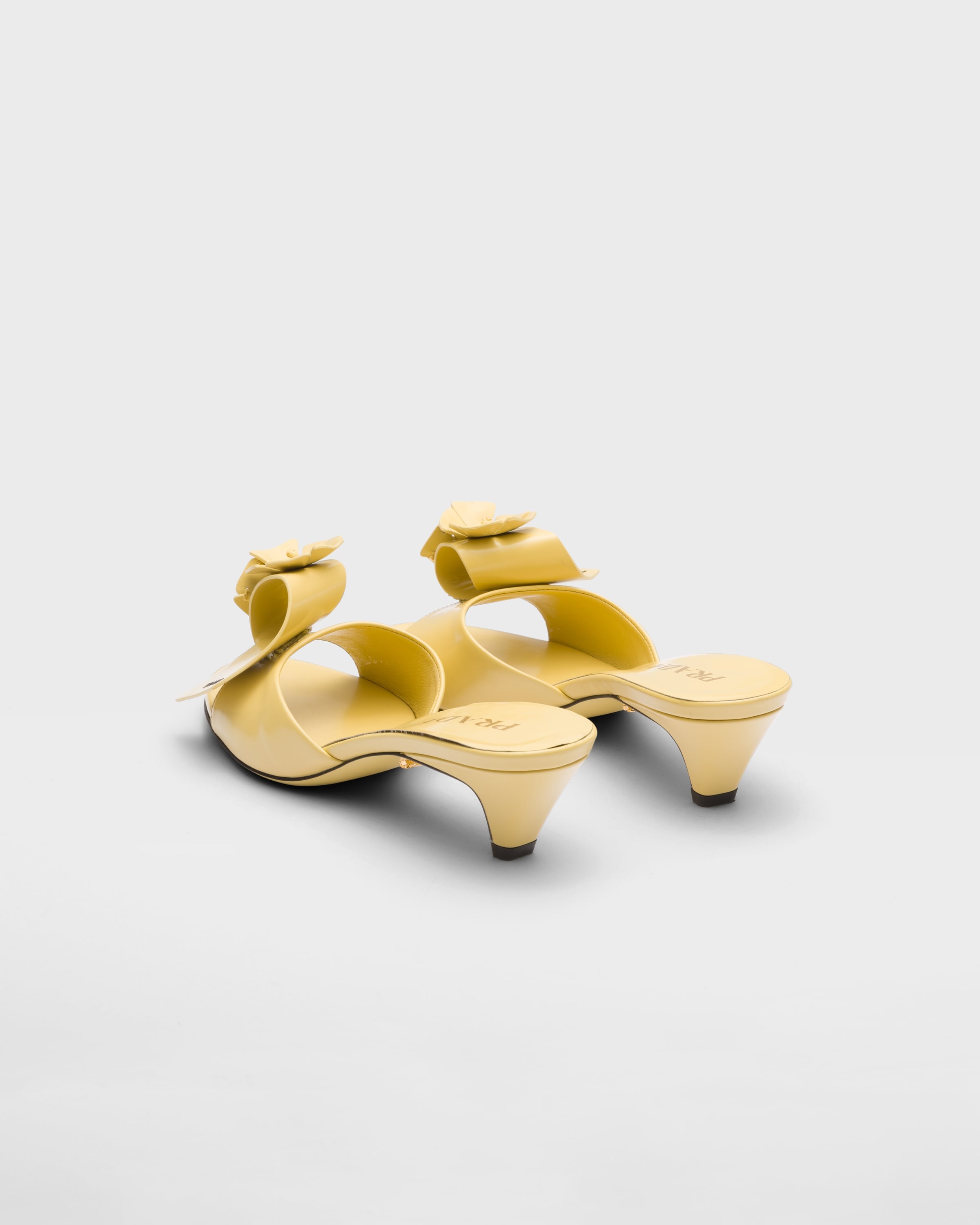 Brushed leather sandals - 4