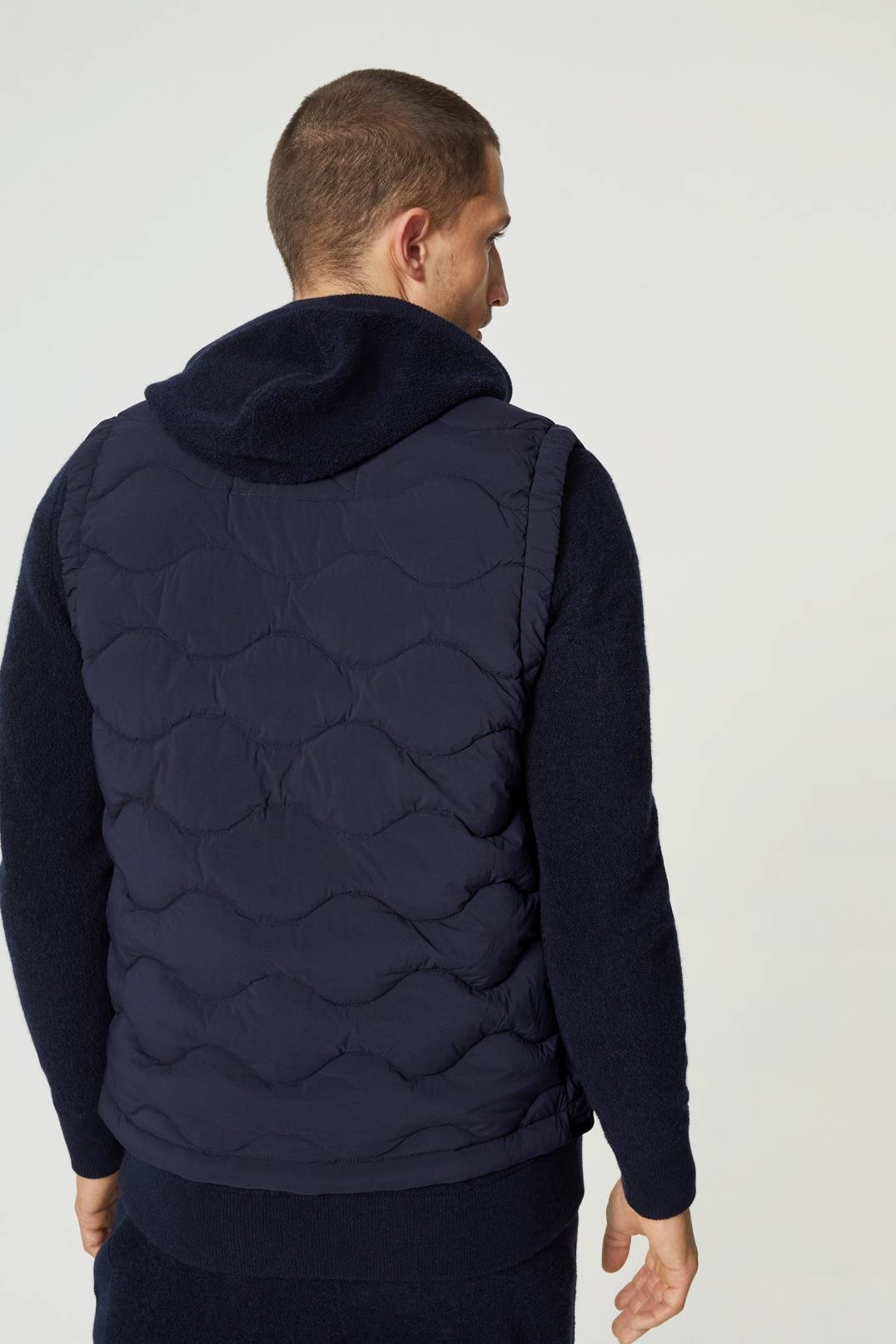 CLAY QUILTED WAISTCOAT IN NAVY BLUE - 3