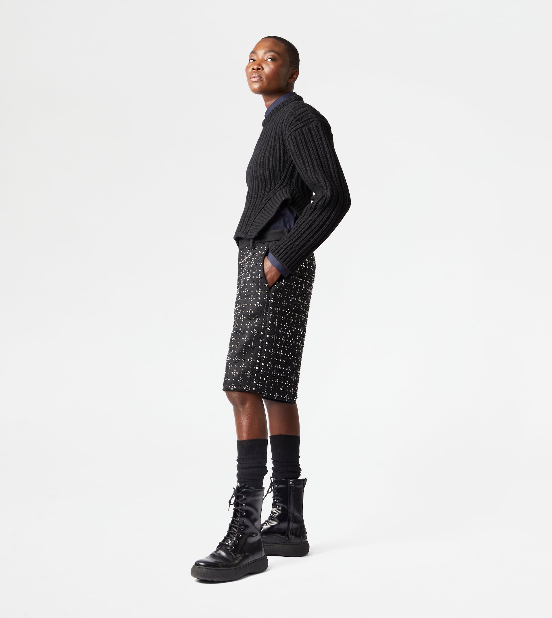 BERMUDA SHORTS WITH RHINESTONES - BLACK - 4