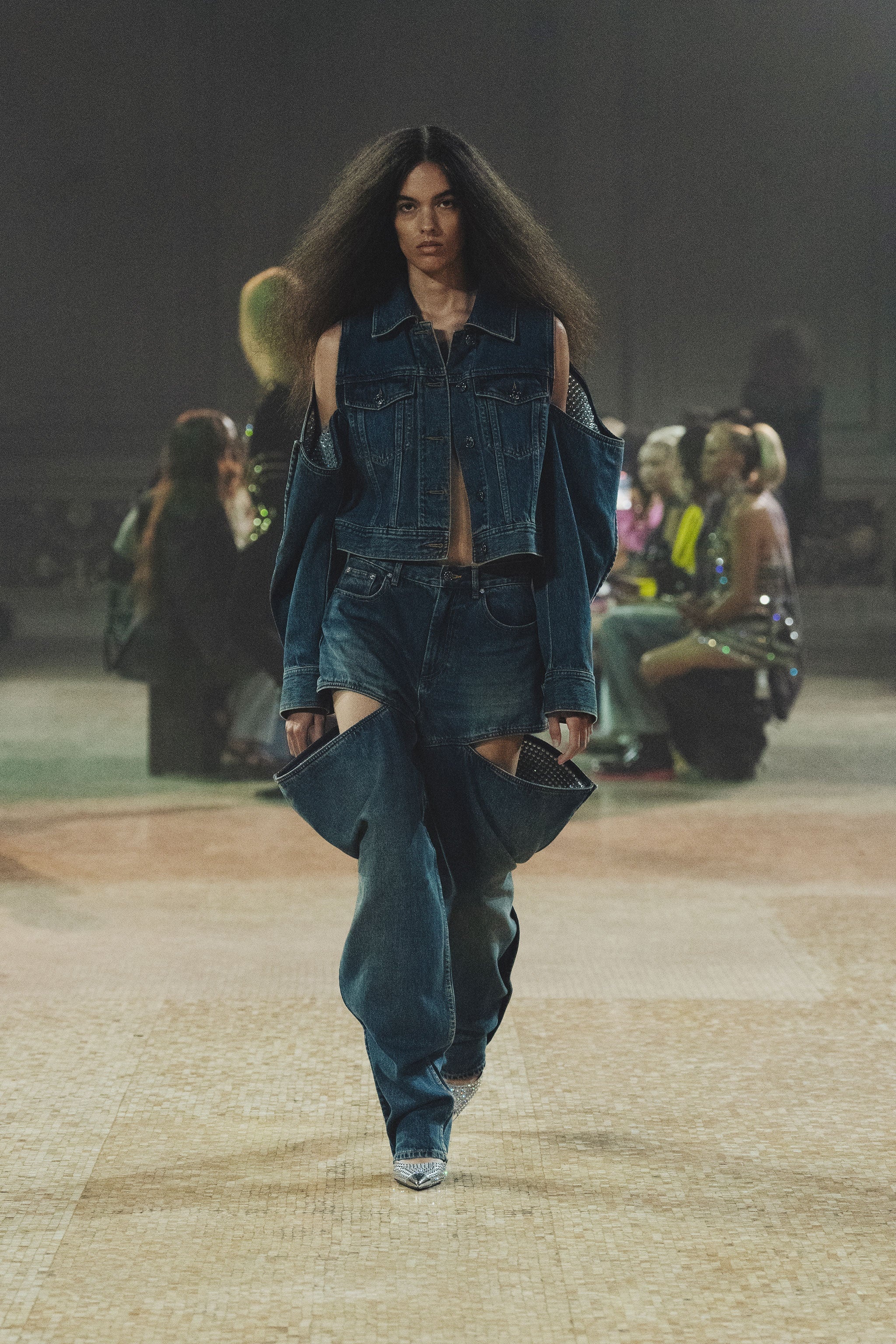CRYSTAL EMBELLISHED SLIT JEAN - 6